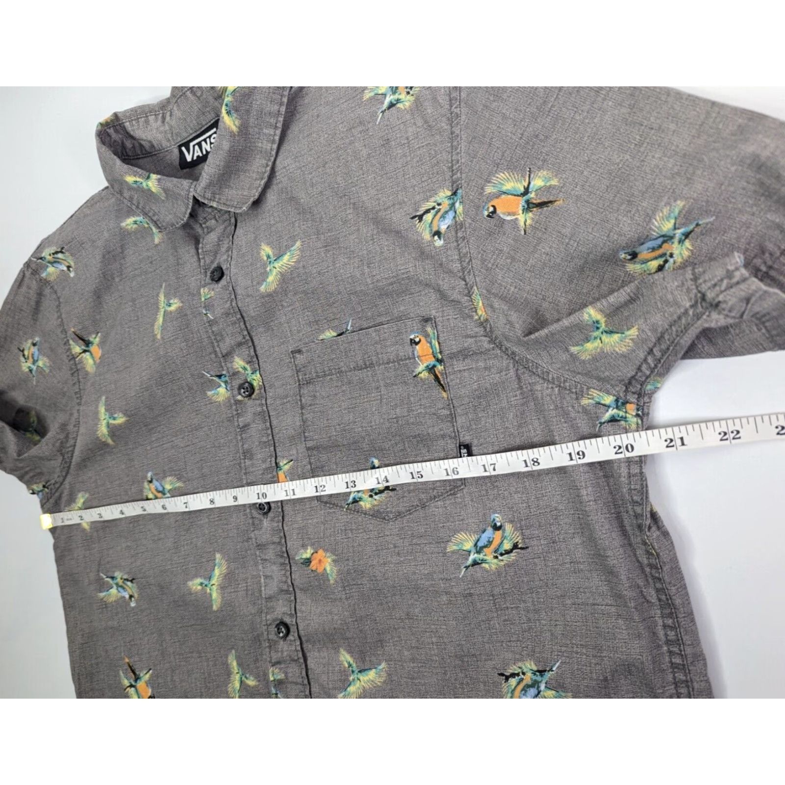 Vans Vans Button-Up Shirt Men's Small Short Sleeve Gray All Over Print Parrot Print Size US S / EU 44-46 / 1 - 4 Thumbnail