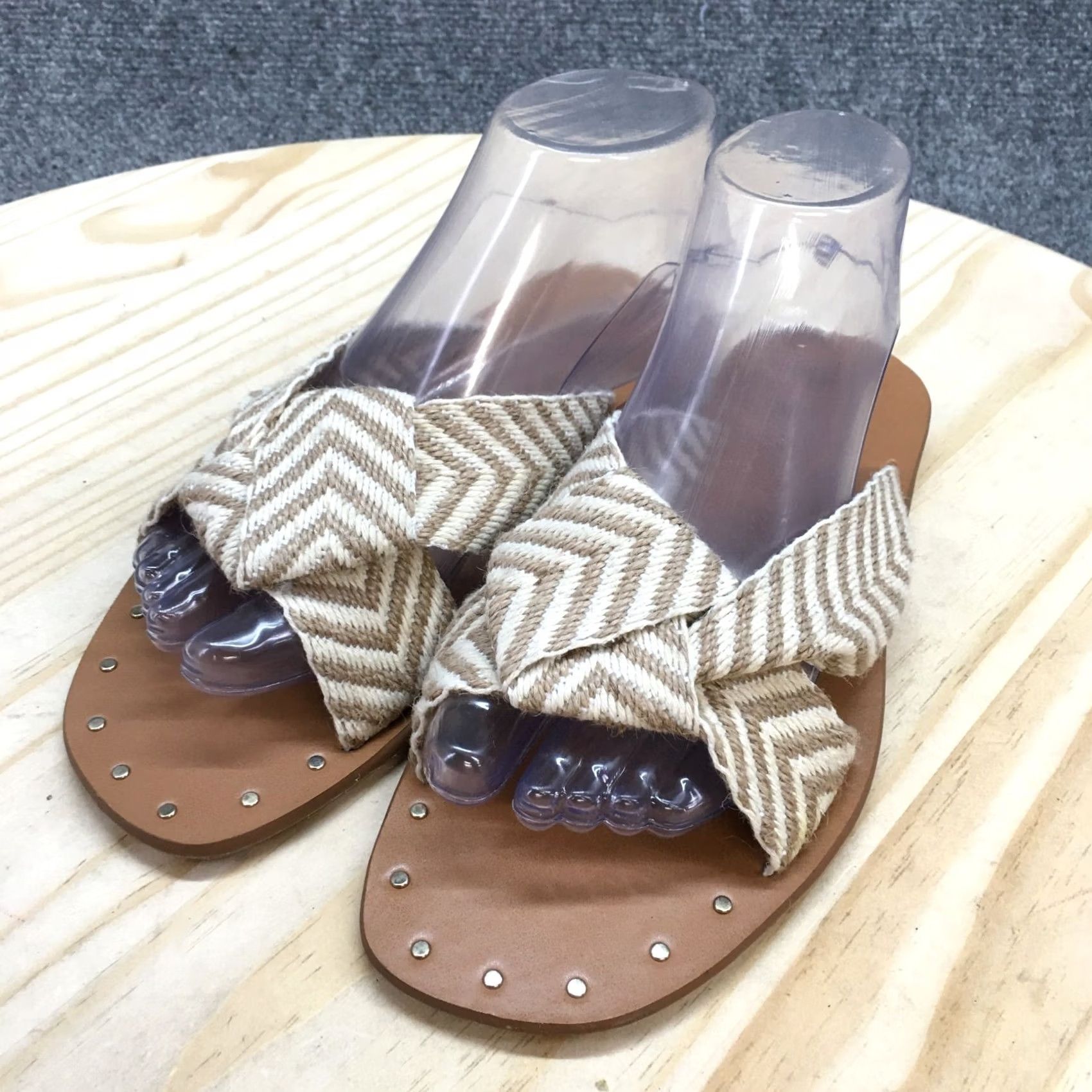 Vintage Universal Thread Sandals Womens 7 Louise Chevron Print Knotted Flats Brown Sandal Casual Slip On Flat Womens Brown Chevron Print Louise Sandal Size US 7 / IT 37 - 3 Thumbnail