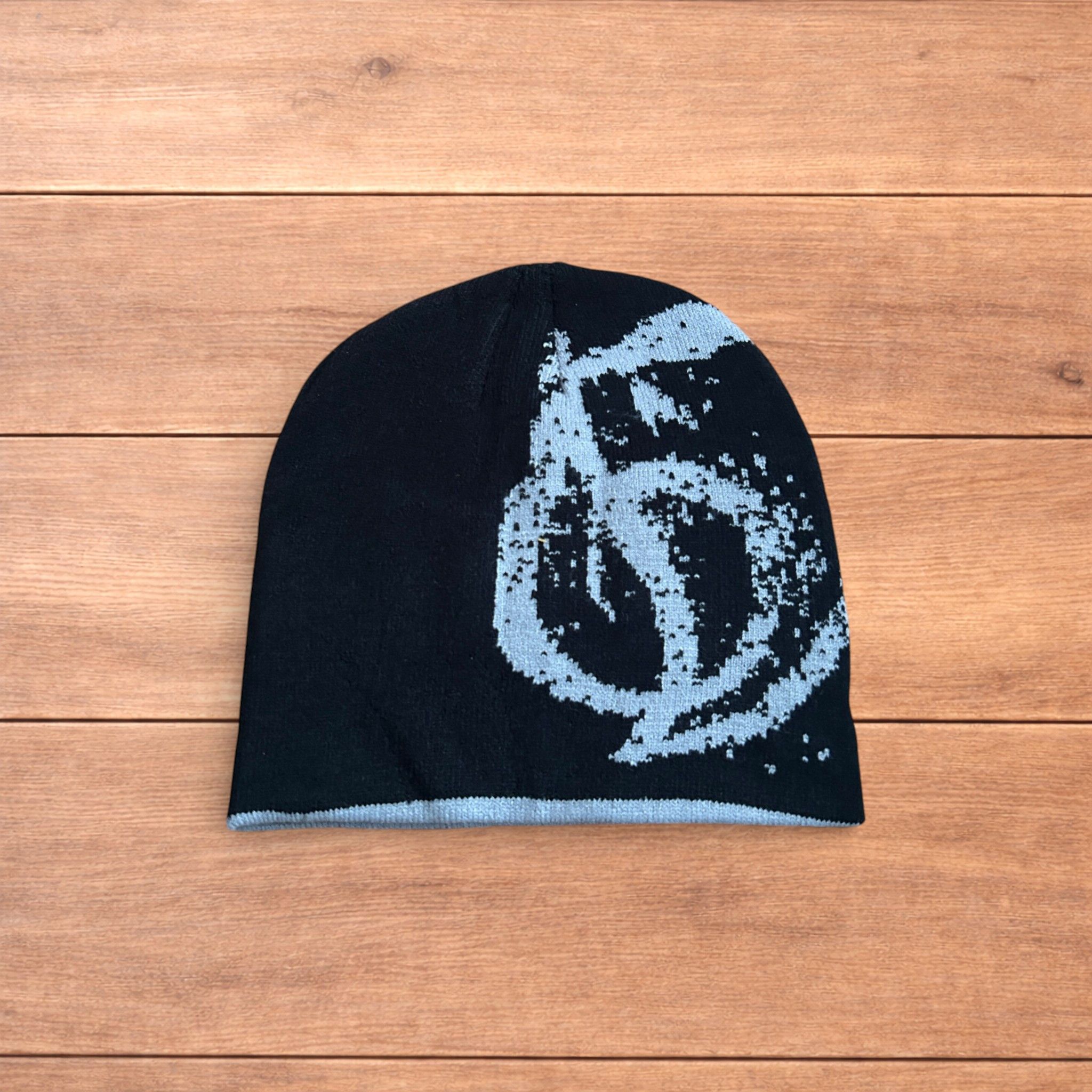 Japanese Brand Japanese vintage style beanie in black with graphic design. Size ONE SIZE - 1 Thumbnail