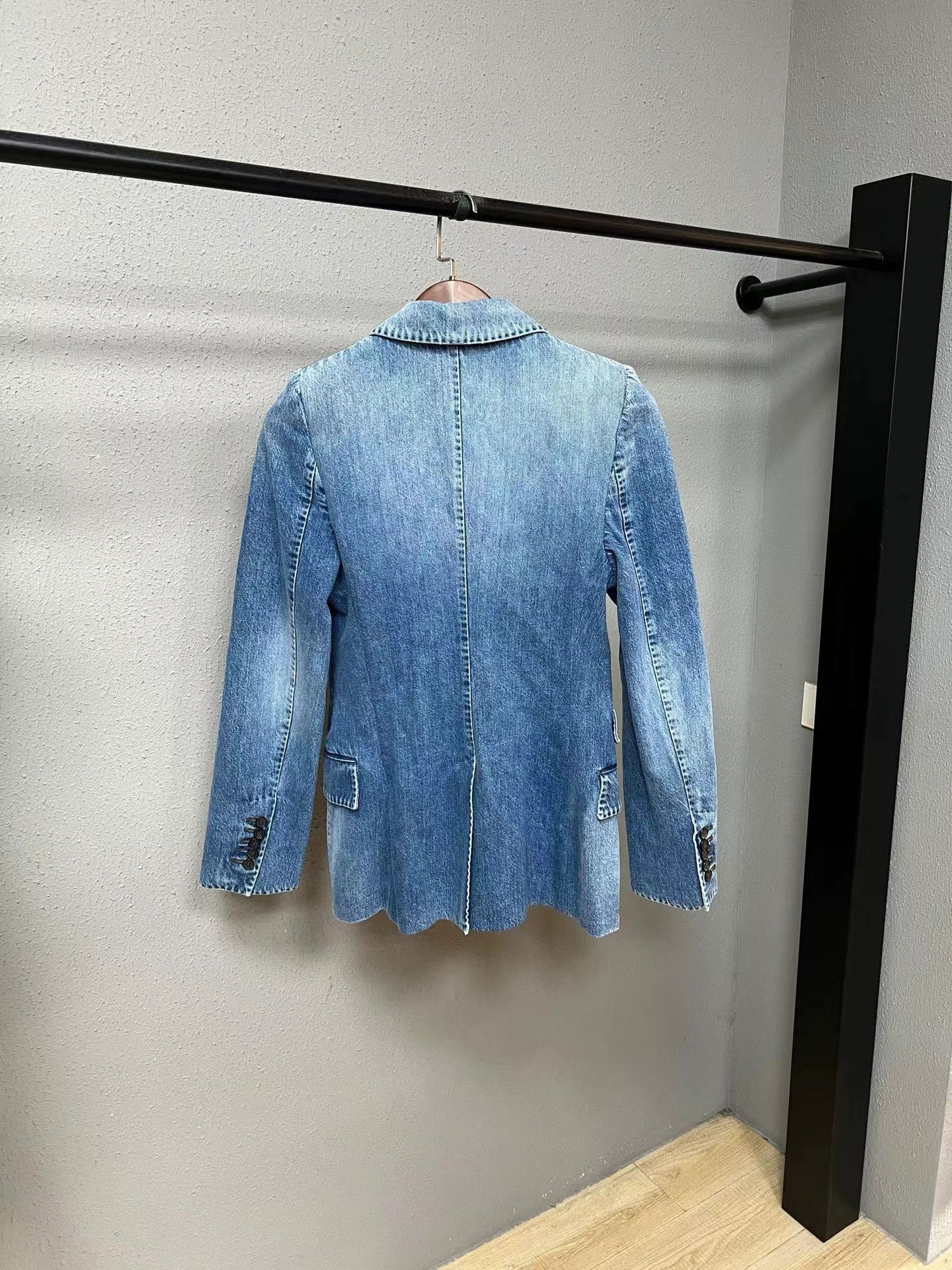 Tom Ford Authentic Tom Ford denim jacket Size M / US 6-8 / IT 42-44 - 2 Thumbnail