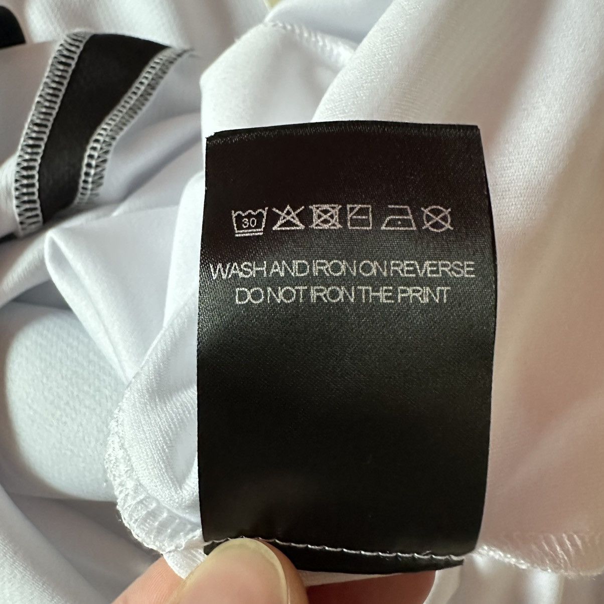 Vetements Vetements Trademark Footbal Jersey T-Shirt Size US M / EU 48-50 / 2 - 10 Thumbnail