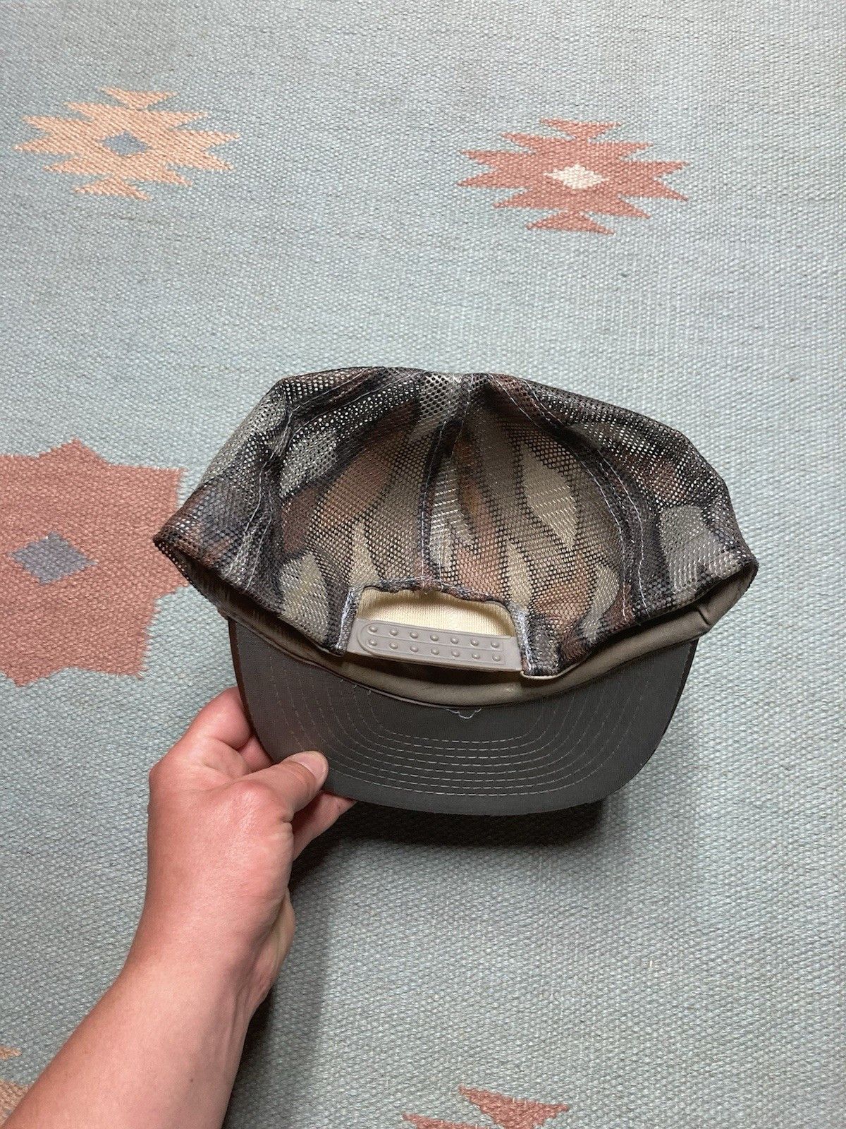 Vintage trucker hat terminator archery Trebark camo hunting camoufla Size ONE SIZE - 4 Thumbnail