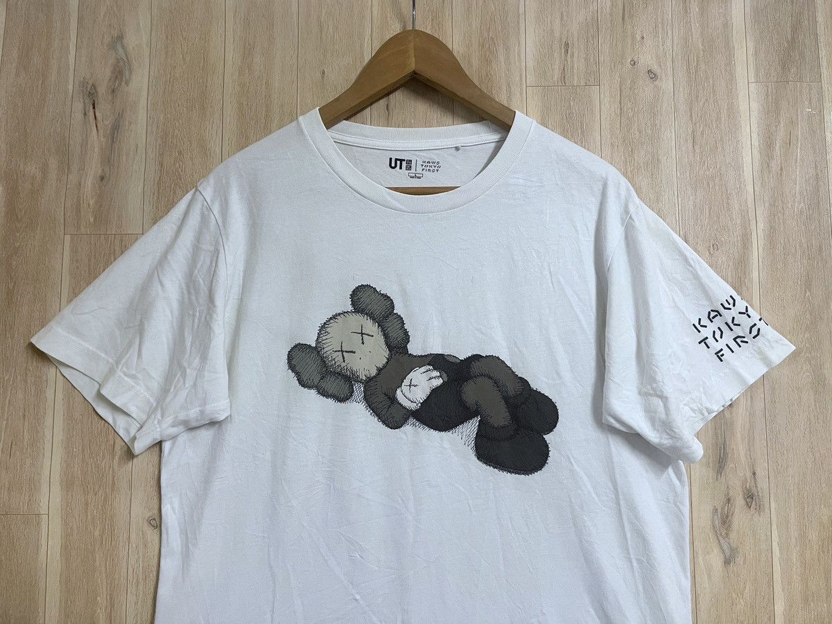Japanese Brand × Kaws Rare Kaws x Uniqlo x Tokyo First T shirt L Japan Limited Size US L / EU 52-54 / 3 - 2 Thumbnail