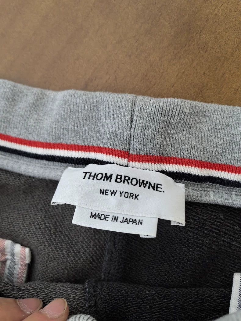Thom Browne thom browne Size 3 Color-matched shorts 2503-Nextarrow Size US 32 / EU 48 - 6 Thumbnail
