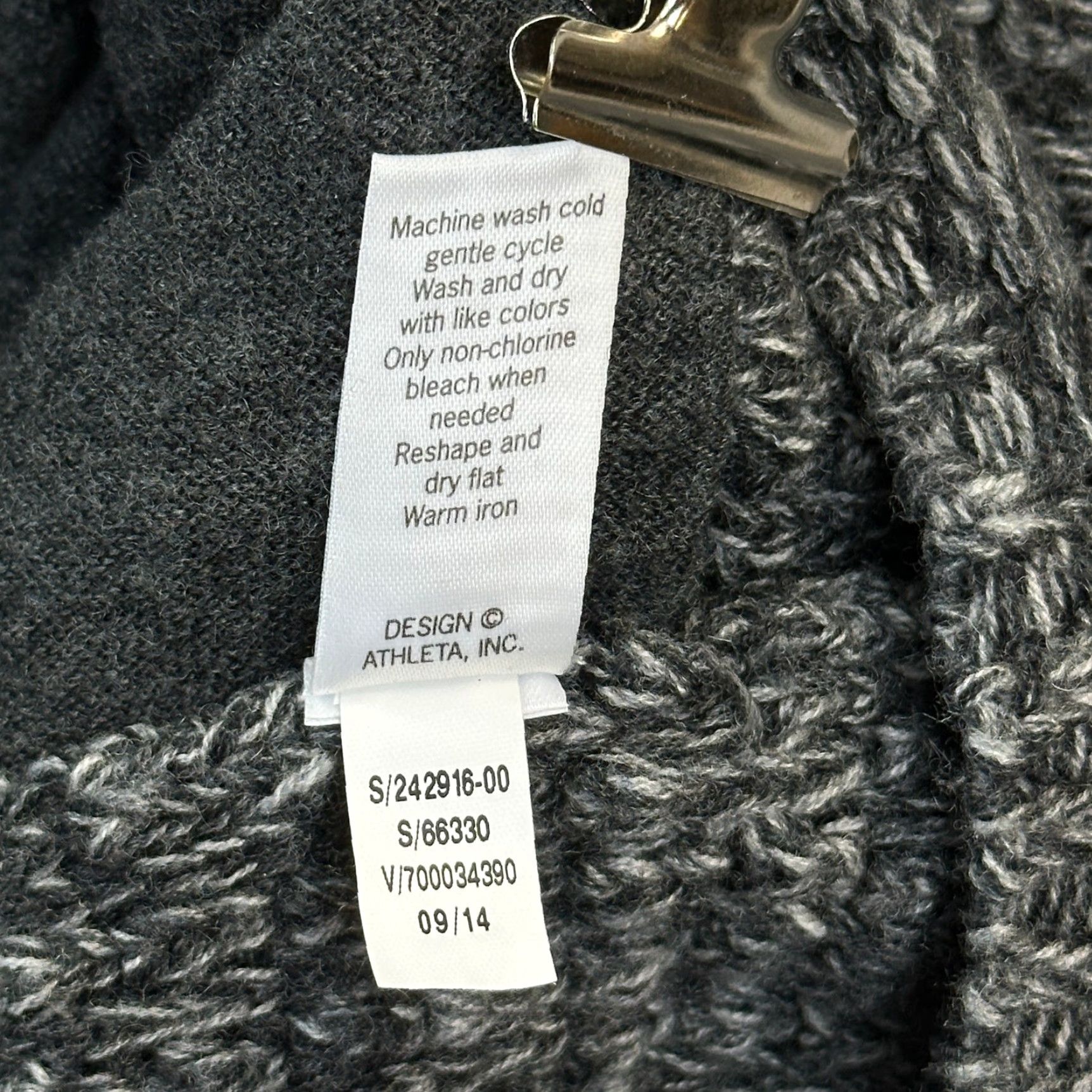 Athleta VINTAGE Athleta Sweater Women's Medium Gray Extra Fine Merino Wool Knit Pullover Size M / US 6-8 / IT 42-44 - 6 Thumbnail