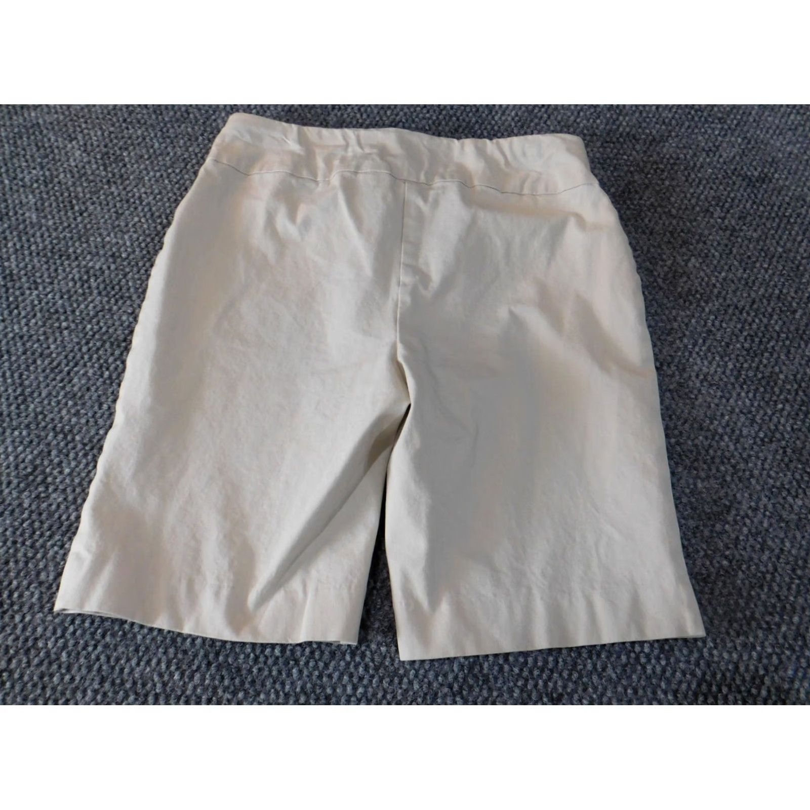 Vintage Crown & Ivy Shorts 6 Womens Beige Chino Casual Size 29" - 7 Thumbnail