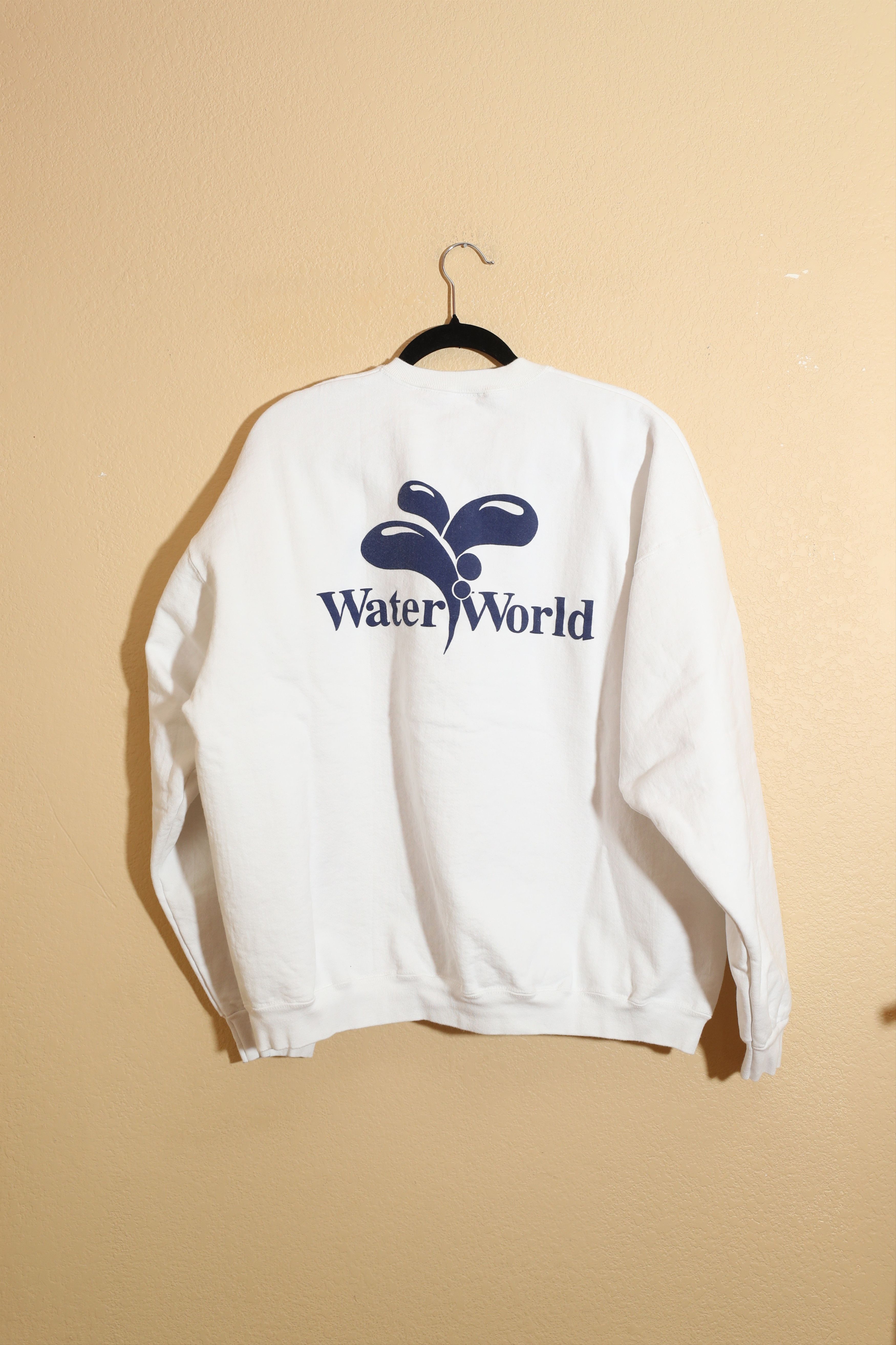 Fruit Of The Loom Denver Water World Vintage White Employee Crewneck (XXL) Size US XXL / EU 58 / 5 - 2 Thumbnail