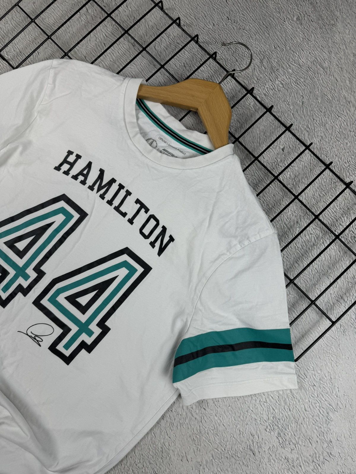 Formula 1 × Hamilton × Mercedes-Benz 44 Hamilton Mercedes-Benz Petronas Racing Team M size Size US M / EU 48-50 / 2 - 2 Thumbnail