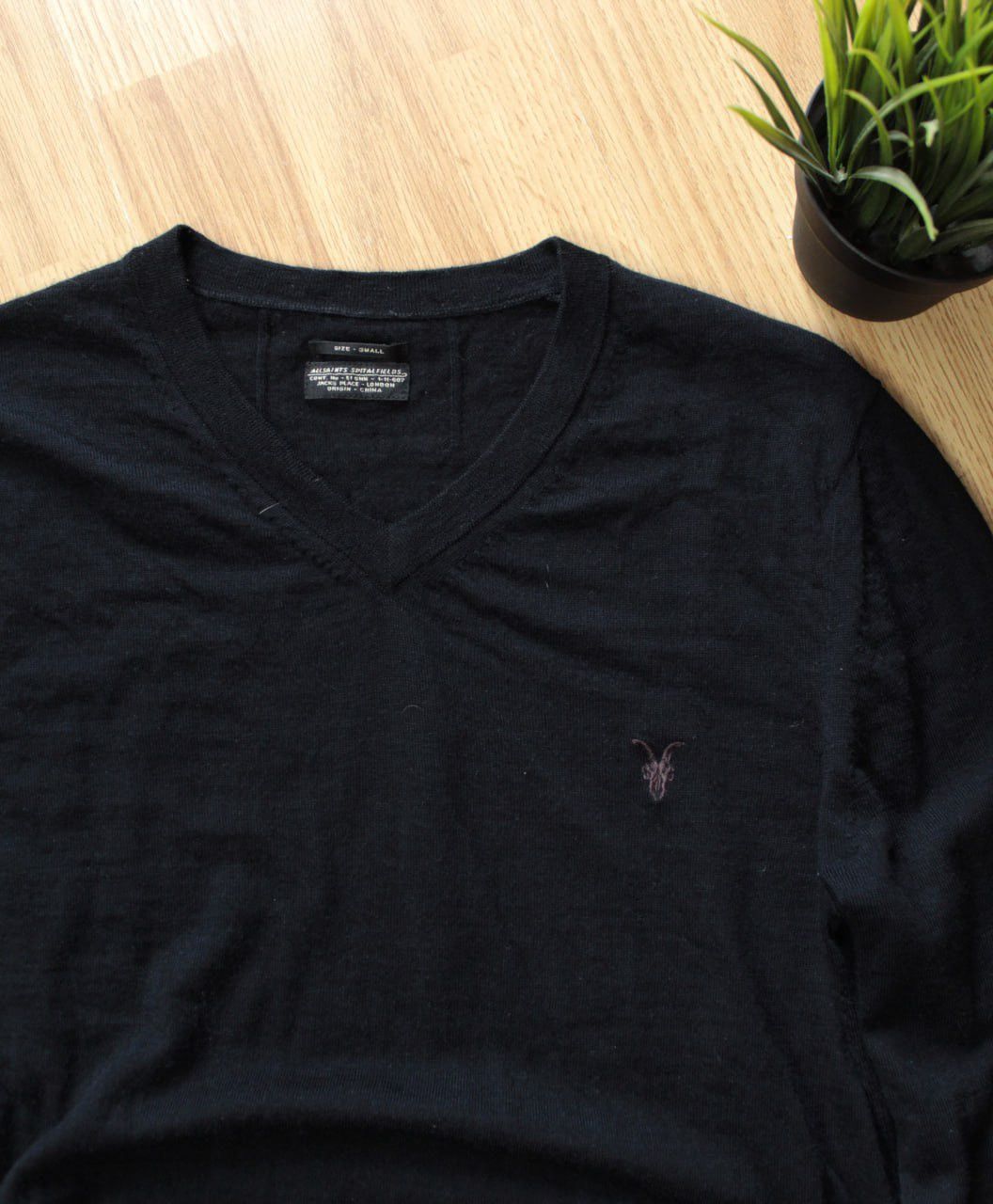 Allsaints 🔥 Allsaints Spitalfields 100% Wool Merino V Neck Sweater Size US S / EU 44-46 / 1 - 2 Thumbnail