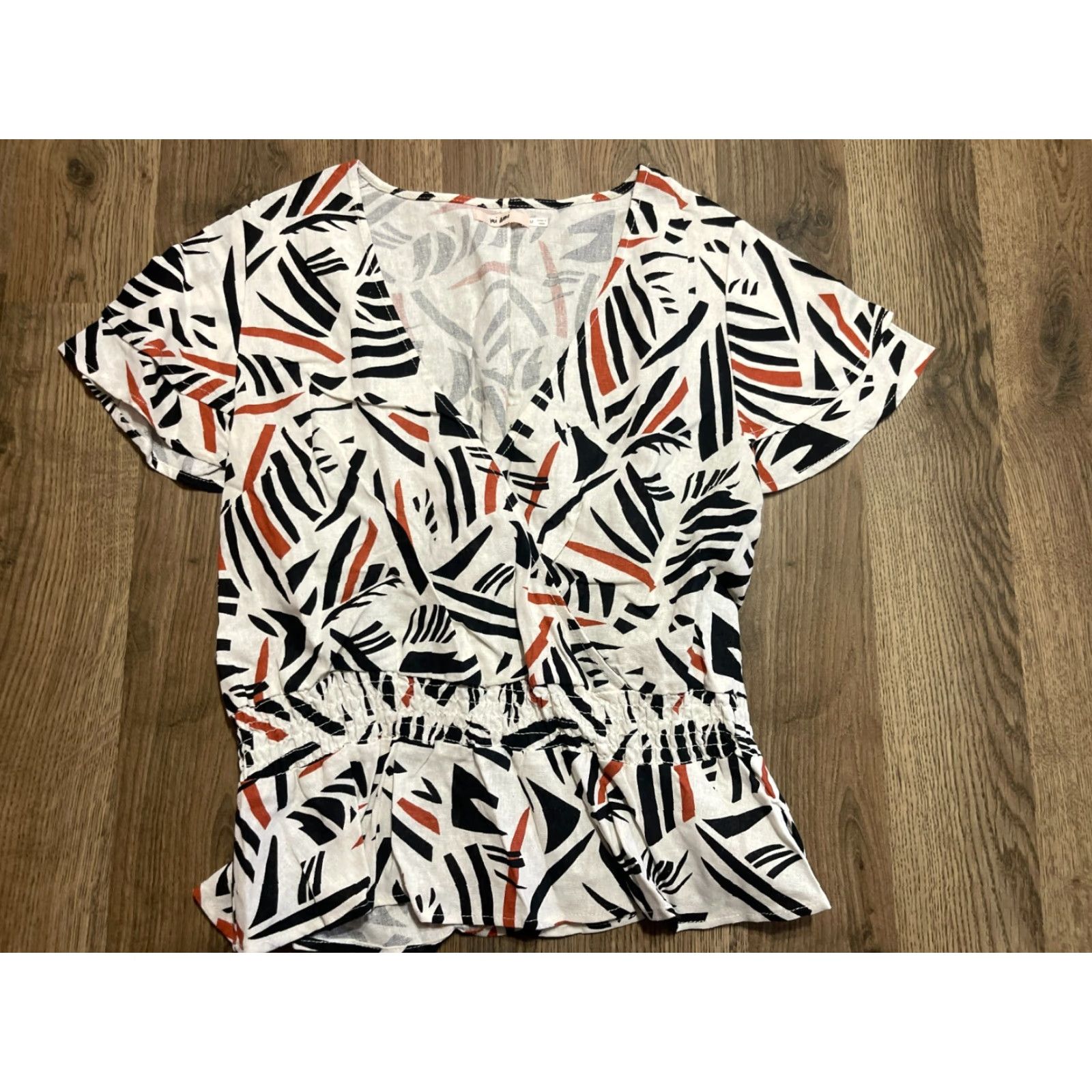 Gloverall Mi Ami Shirt Women's Medium Orange White V-Neck Allover Print Shirt Girls? Size M / US 6-8 / IT 42-44 - 2 Thumbnail