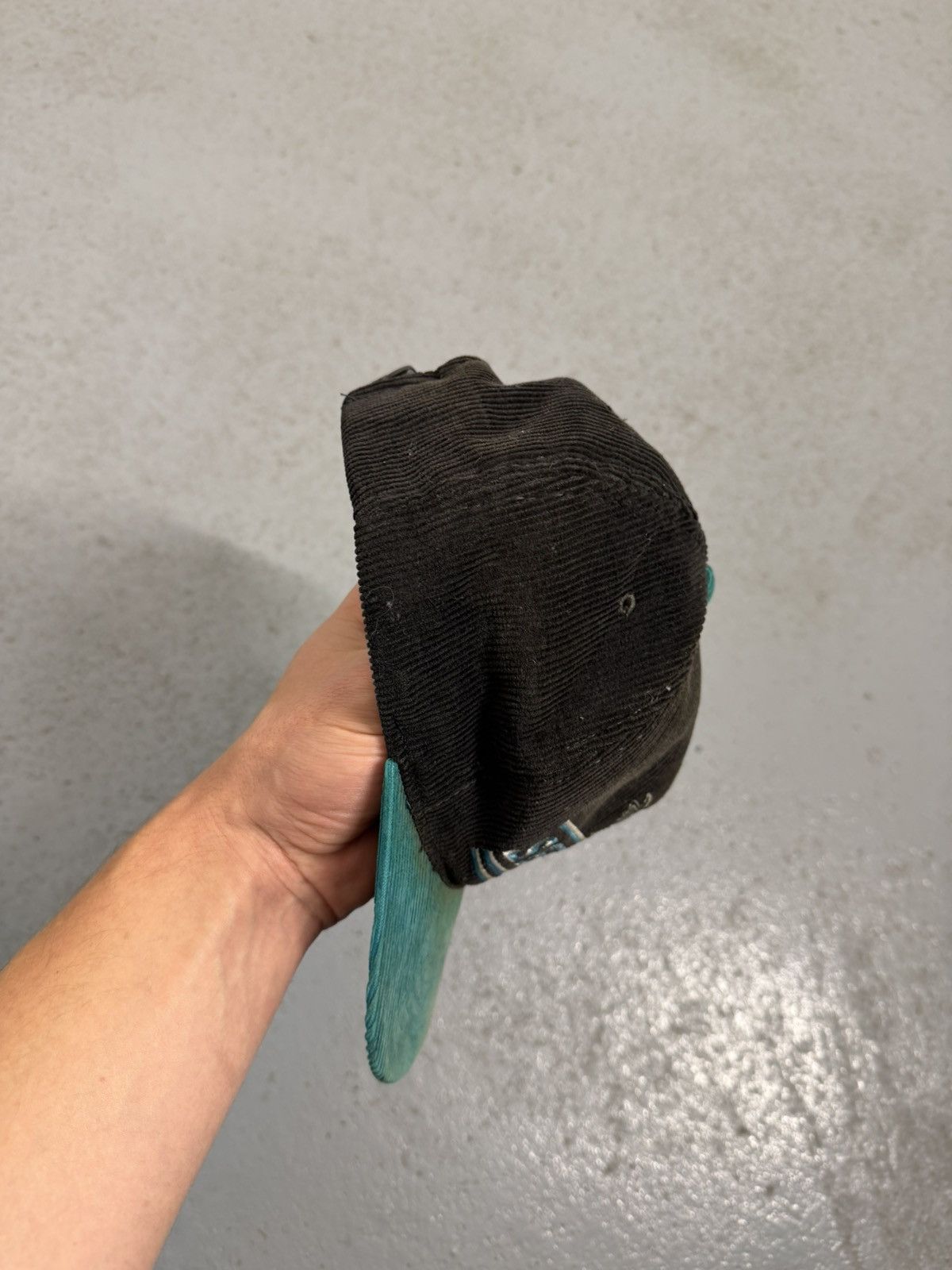 NHL Vintage 90s Sharks Velvet NHL Cap Size ONE SIZE - 2 Thumbnail