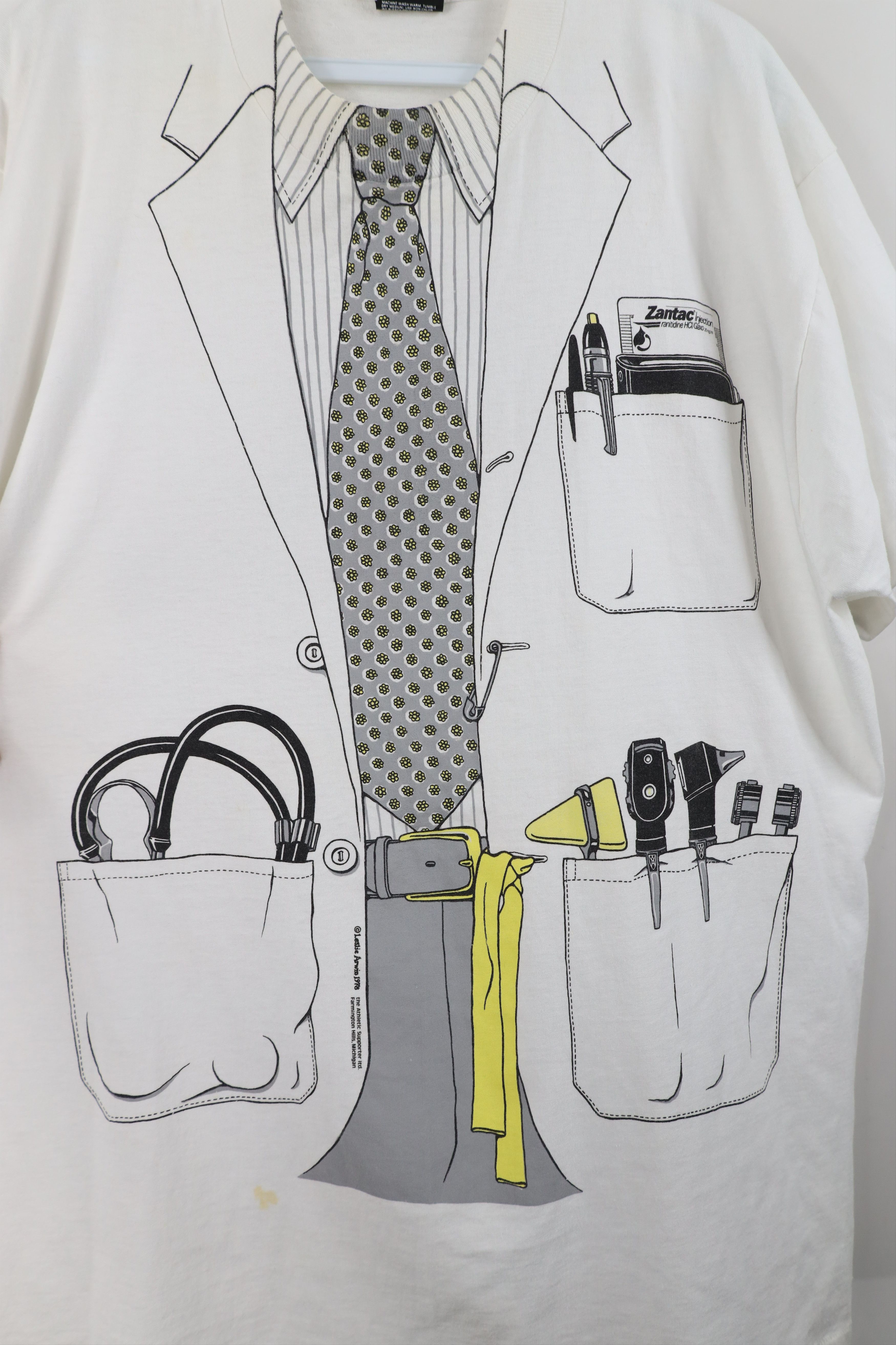 Vintage Vintage 70s Leslie Arwin Coat Short Sleeve T-Shirt White USA Size US XL / EU 56 / 4 - 6 Thumbnail