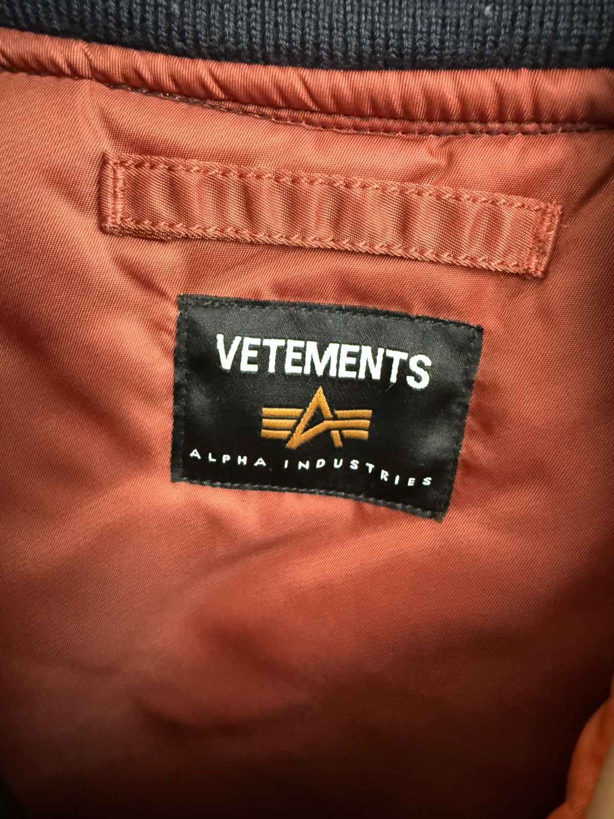 Vetements RARE Vetements Alpha Industries Bomber Size US S / EU 44-46 / 1 - 5 Thumbnail