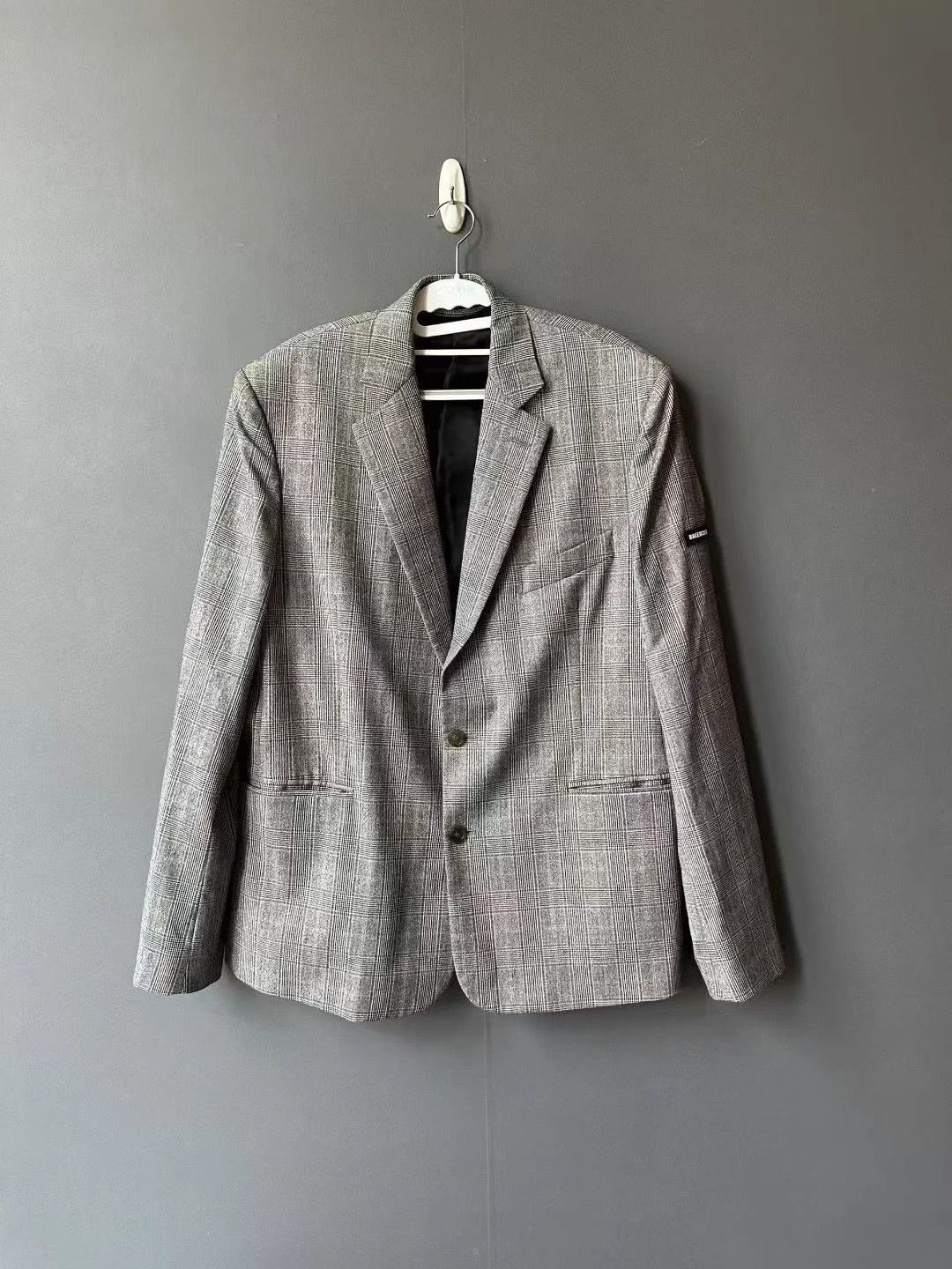 Balenciaga Balenciaga plaid sleeve patch suit Size S / US 4 / IT 40 - 1 Thumbnail
