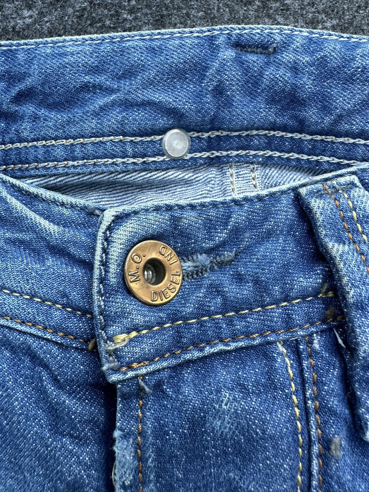 Diesel Vintage Diesel Industries Washed Denim 31x33 D48 Size US 31 - 10 Thumbnail