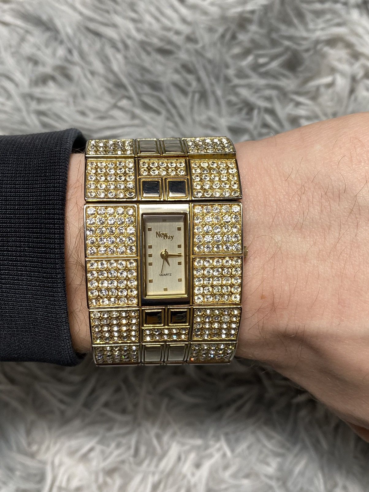 Japanese Brand Gold Crystal Bracelet Watch - Japanese Brand Size ONE SIZE - 15 Thumbnail