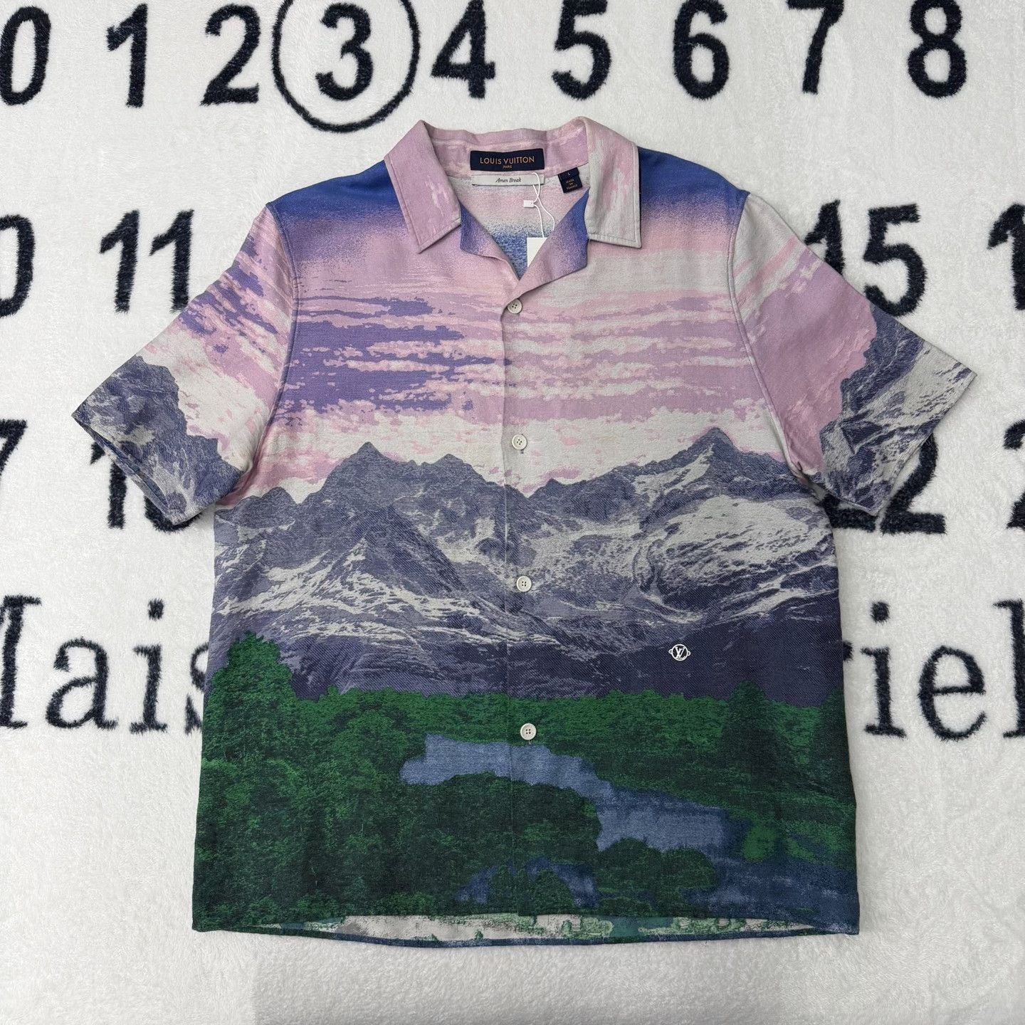Louis Vuitton Louis Vuitton Shirt l Men Size US L / EU 52-54 / 3 - 1 Thumbnail