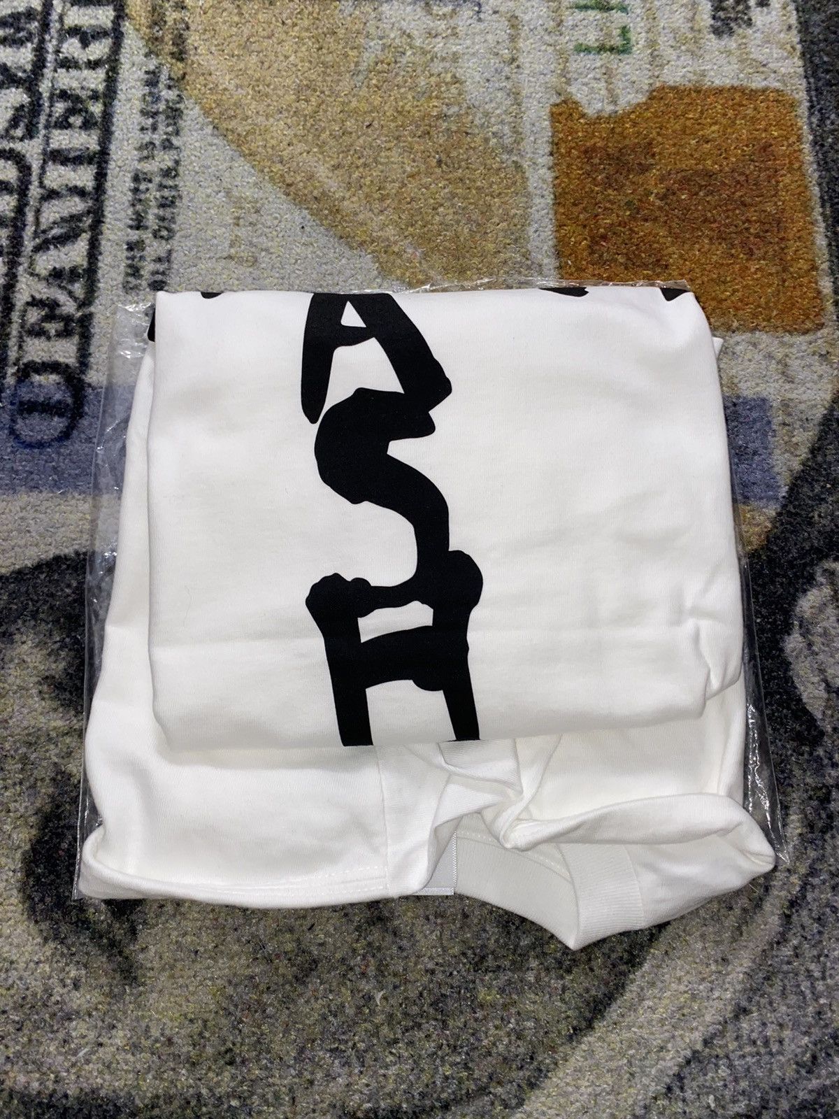 Supreme × Thrasher Supreme x Thrasher Cross Tee Size US L / EU 52-54 / 3 - 2 Thumbnail