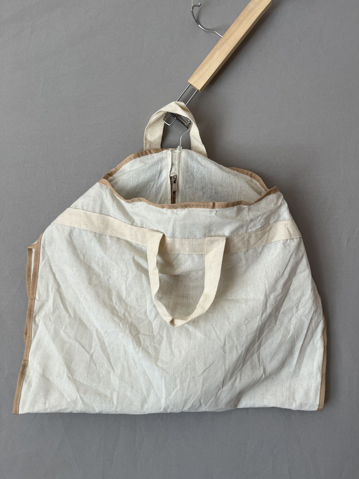 Brunello Cucinelli Brunello Cucinelli Suit/Blazer/Jacket Cover Bag Size ONE SIZE - 12 Thumbnail