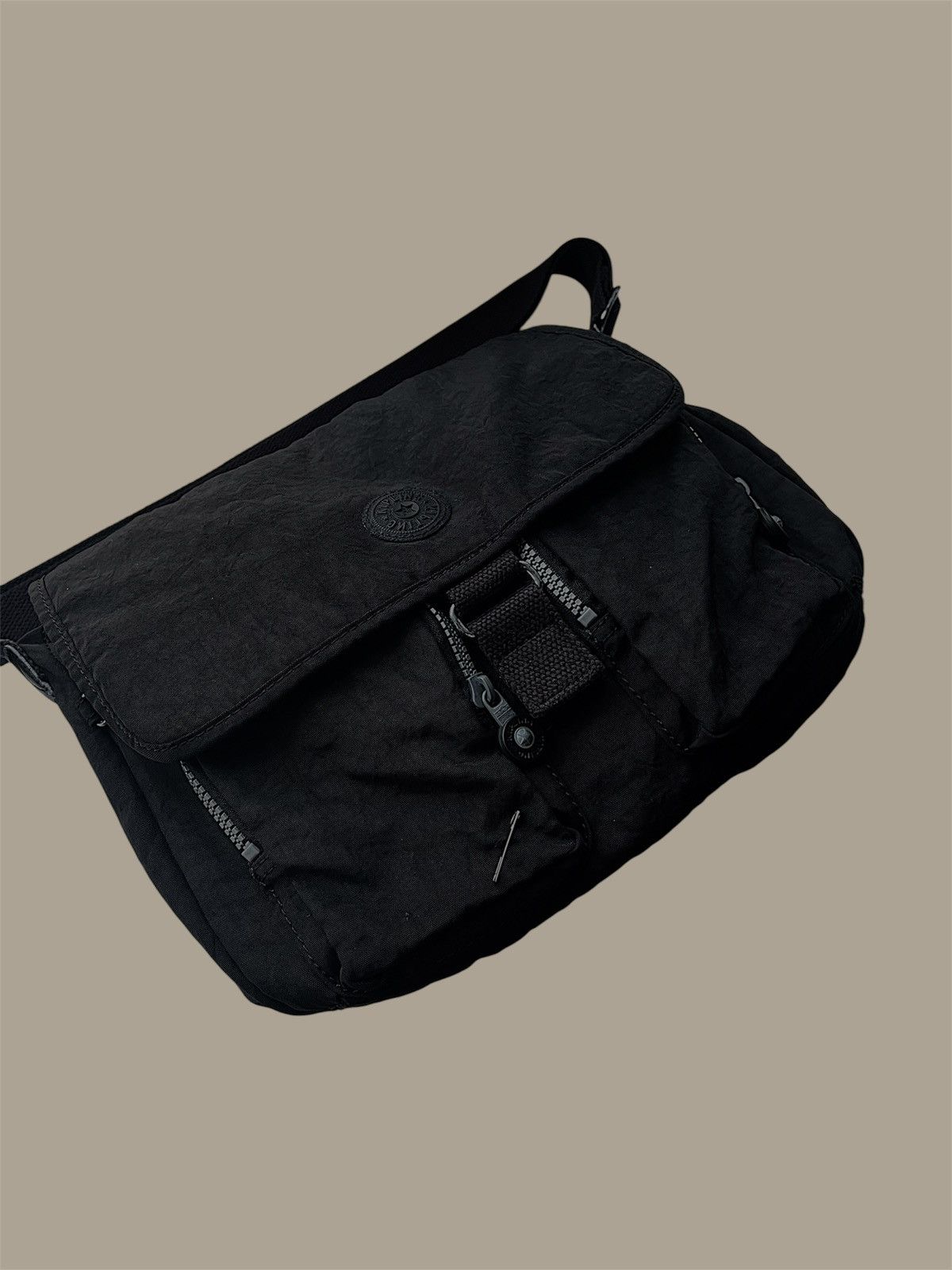 Avant Garde Kipling Sling Bag in Black, Men's