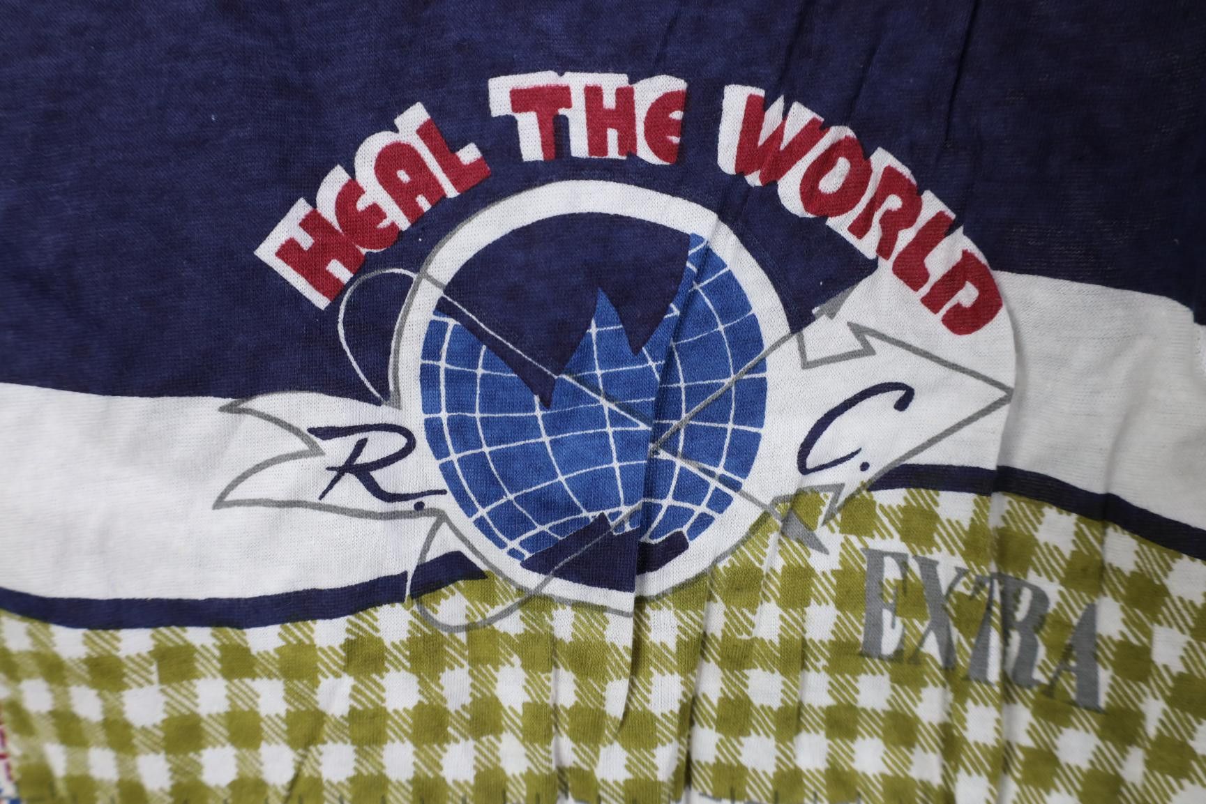 Vintage Deadstock Vintage 90s Streetwear Patchwork All Over T-Shirt Size US XXL / EU 58 / 5 - 9 Thumbnail