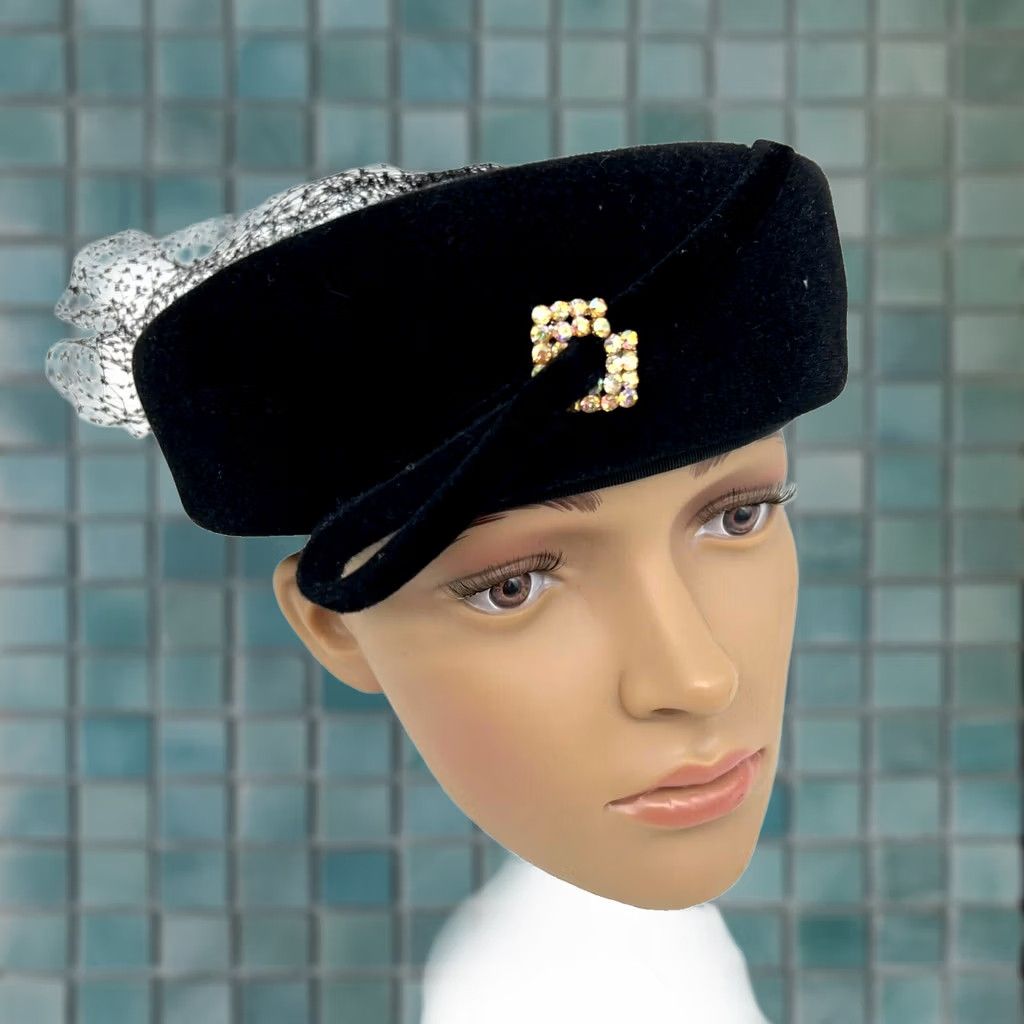 Velour VINTAGE Peach Bloom Pill Box Hat Womens Black 1960s Fur Rhinestone Veil 22.5 Size ONE SIZE - 1 Thumbnail