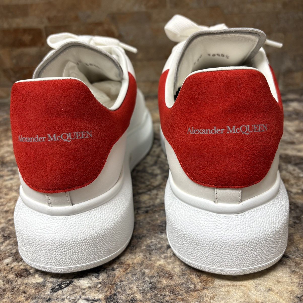 Alexander McQueen Alexander McQueen Oversized Sneakers Size 38.5 US Size Size US 6 / EU 39 - 5 Thumbnail