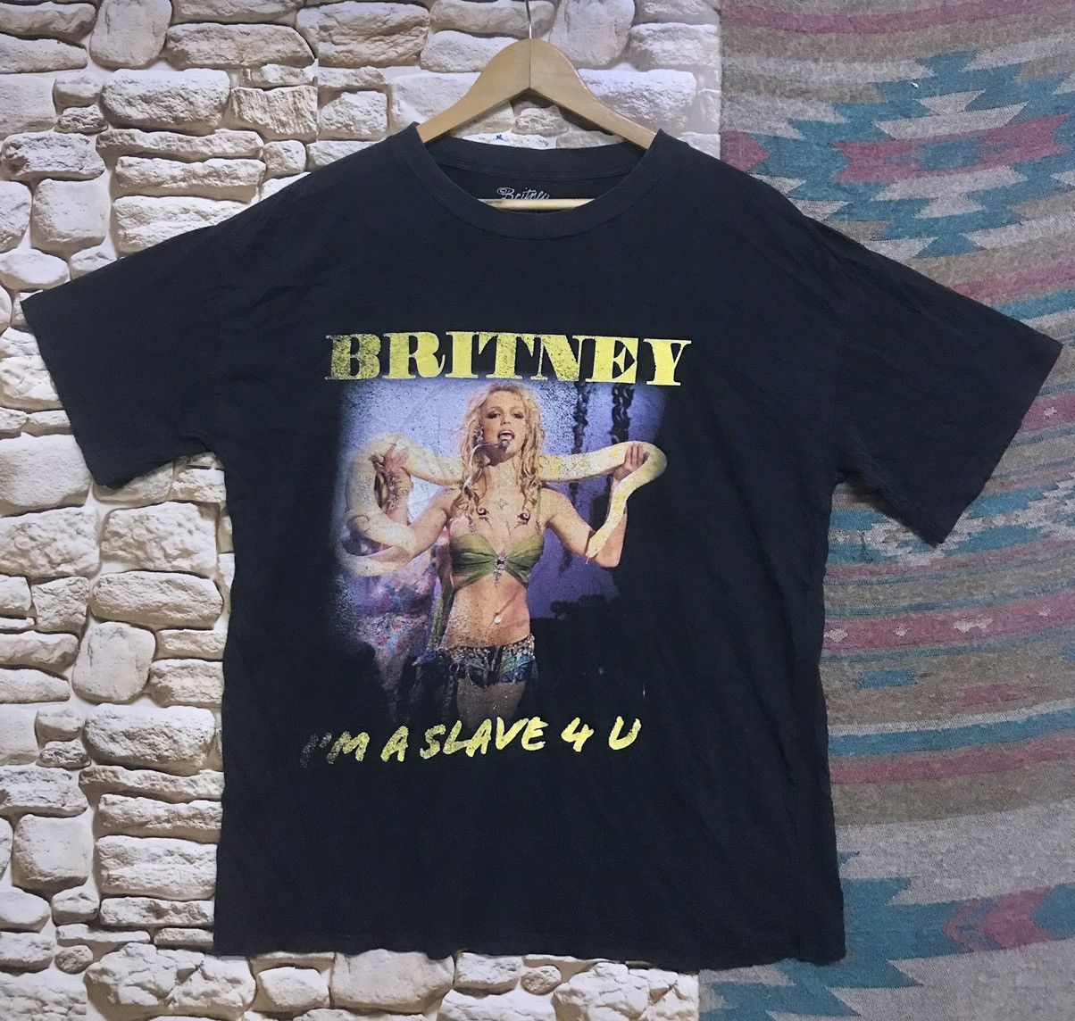 Band Tees Britney Spears i’m a Slave 4 u Size US M / EU 48-50 / 2 - 1 Thumbnail