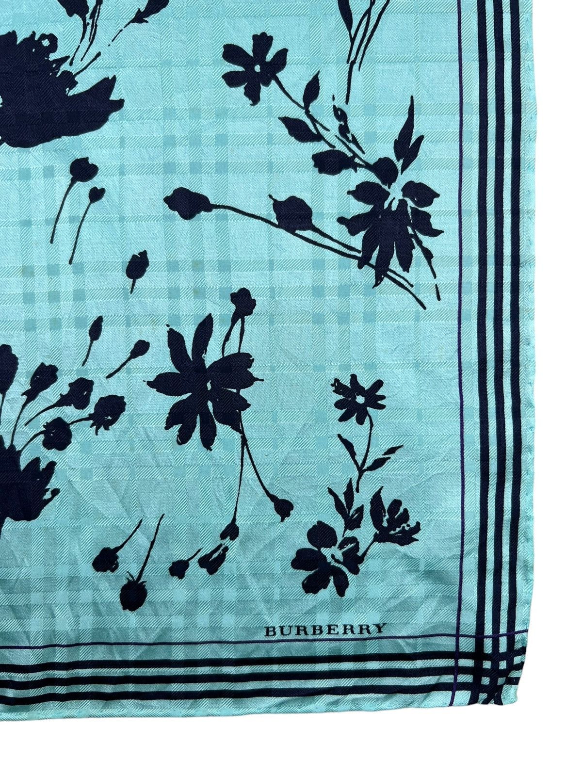 Burberry Burberry Handkerchief Neckerchief Bandana Pocketsquare Size ONE SIZE - 3 Thumbnail
