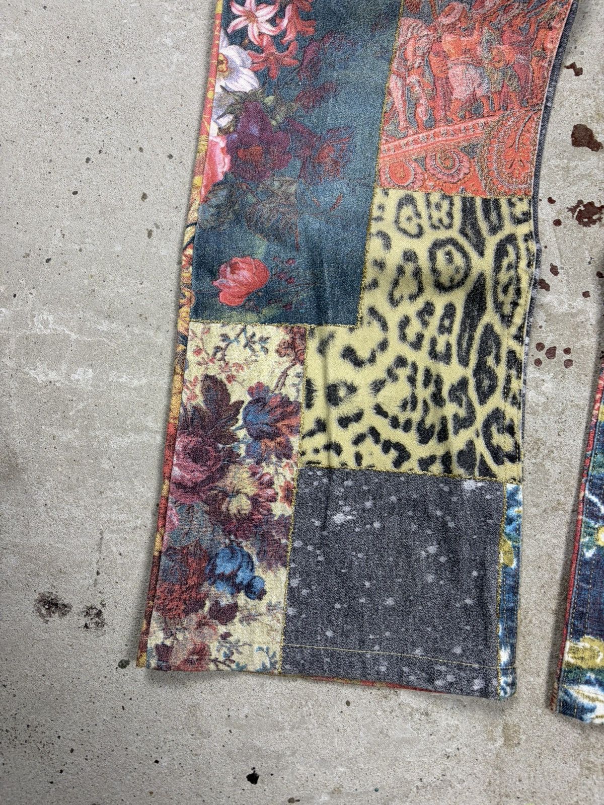 Roberto Cavalli FW 2002 Roberto Cavalli Patchwork Animal Print Bootcut Jeans Size 30" / US 8 / IT 44 - 3 Thumbnail