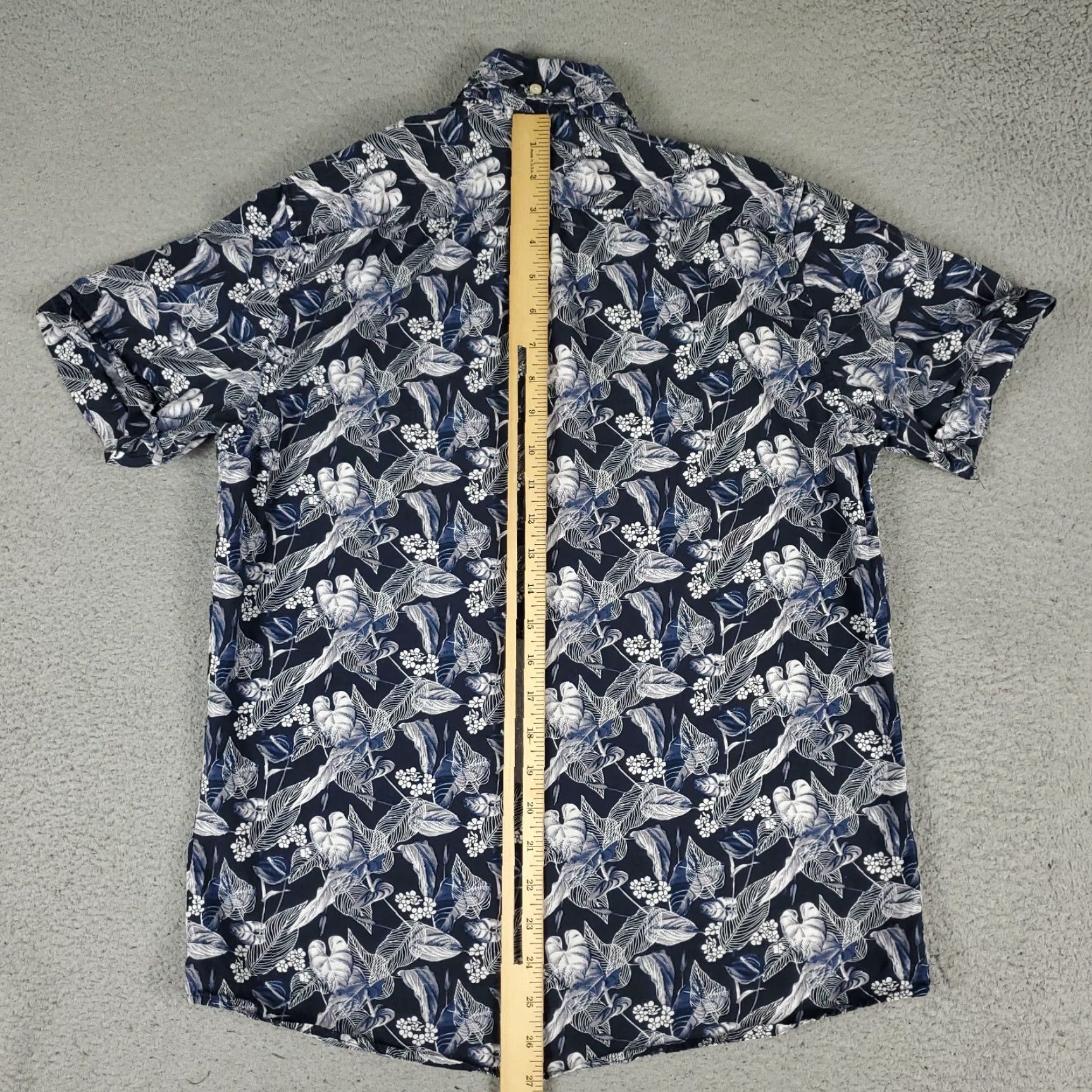 Vintage Kennington Shirt Mens Small Blue Floral Button-Up Short Sleeve Casual} Size US S / EU 44-46 / 1 - 3 Thumbnail