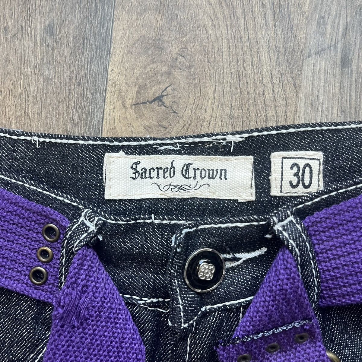 Affliction × Vintage CRAZY Y2K Sacred Crown Gothic Embroidered Denim jeans 30x32 Size US 30 / EU 46 - 2 Thumbnail
