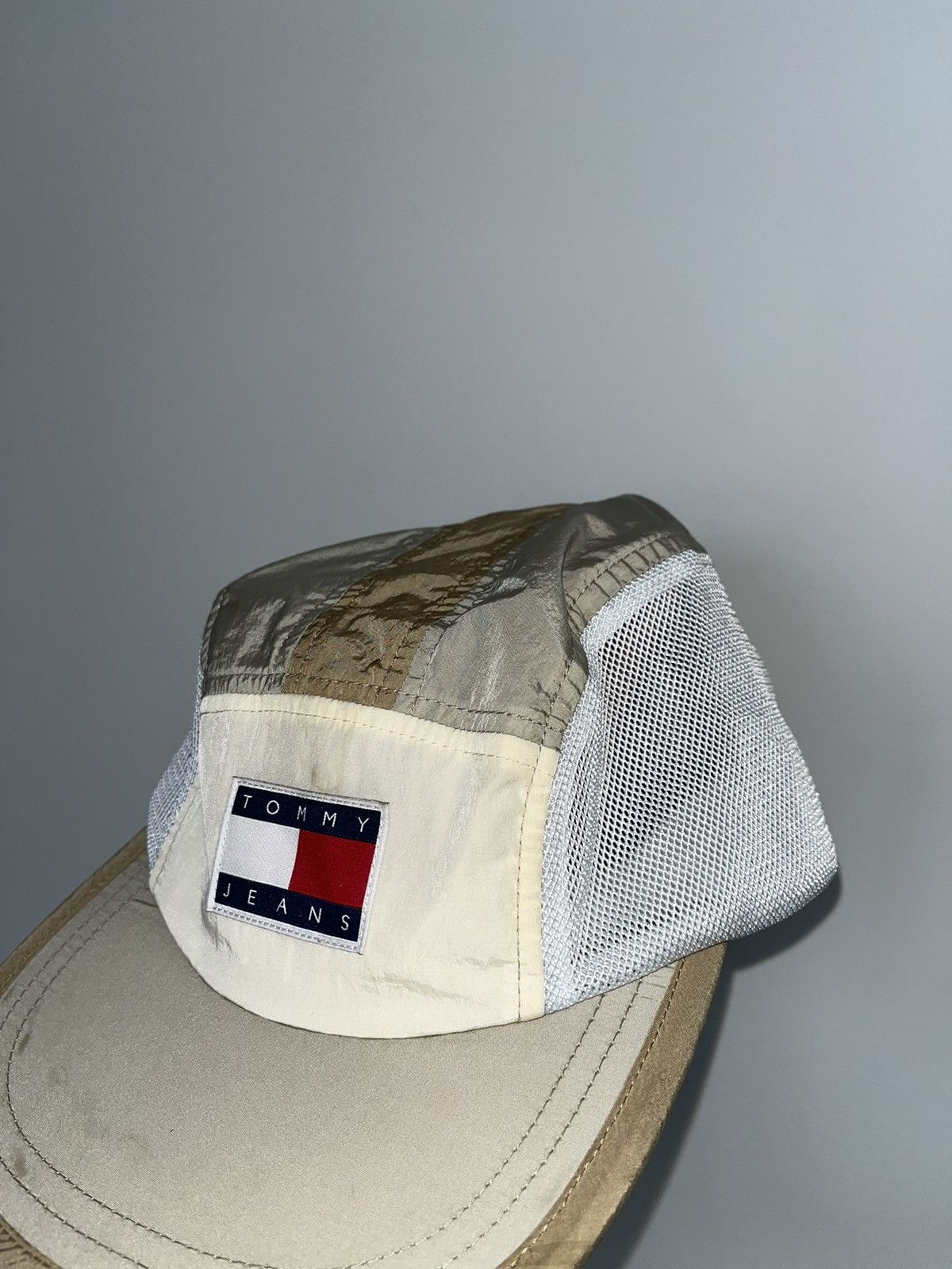 Tommy Jeans 🧢 Tommy Jeans Nylon Tech Cap – Beige / White – OS Size ONE SIZE - 5 Thumbnail