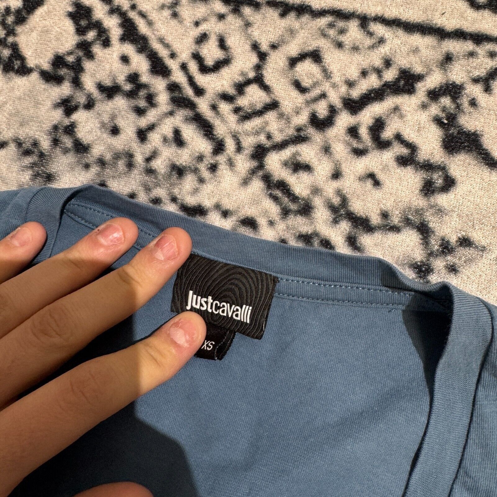 Just Cavalli × Vintage Just Cavalli Blue Cotton T-Shirt Size XS V-Neck Vintage 90s Size US XS / EU 42 / 0 - 6 Thumbnail
