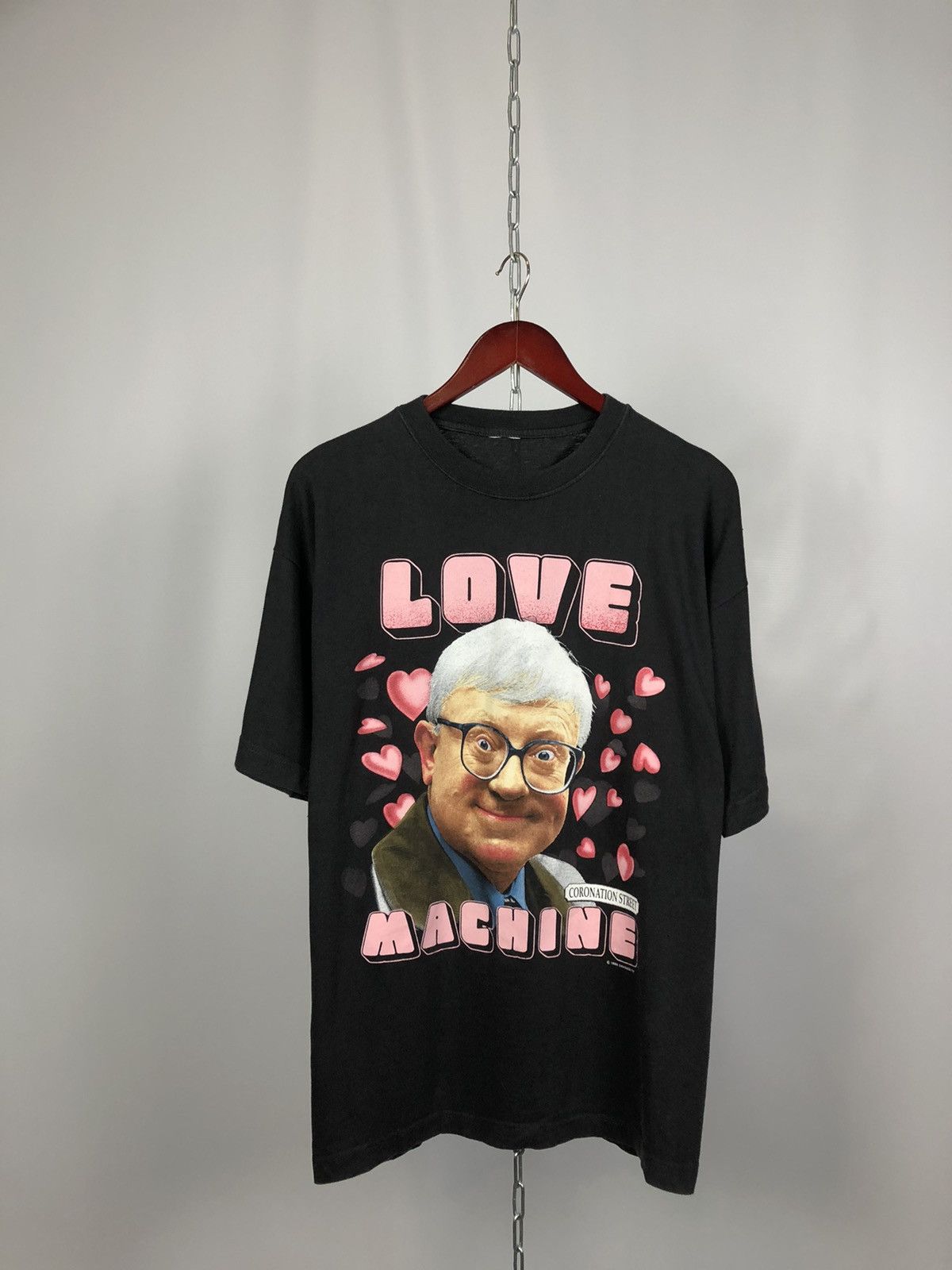 Vintage Vintage 1995 Coronation Street love Machine T-shirts Size US XL / EU 56 / 4 - 1 Thumbnail