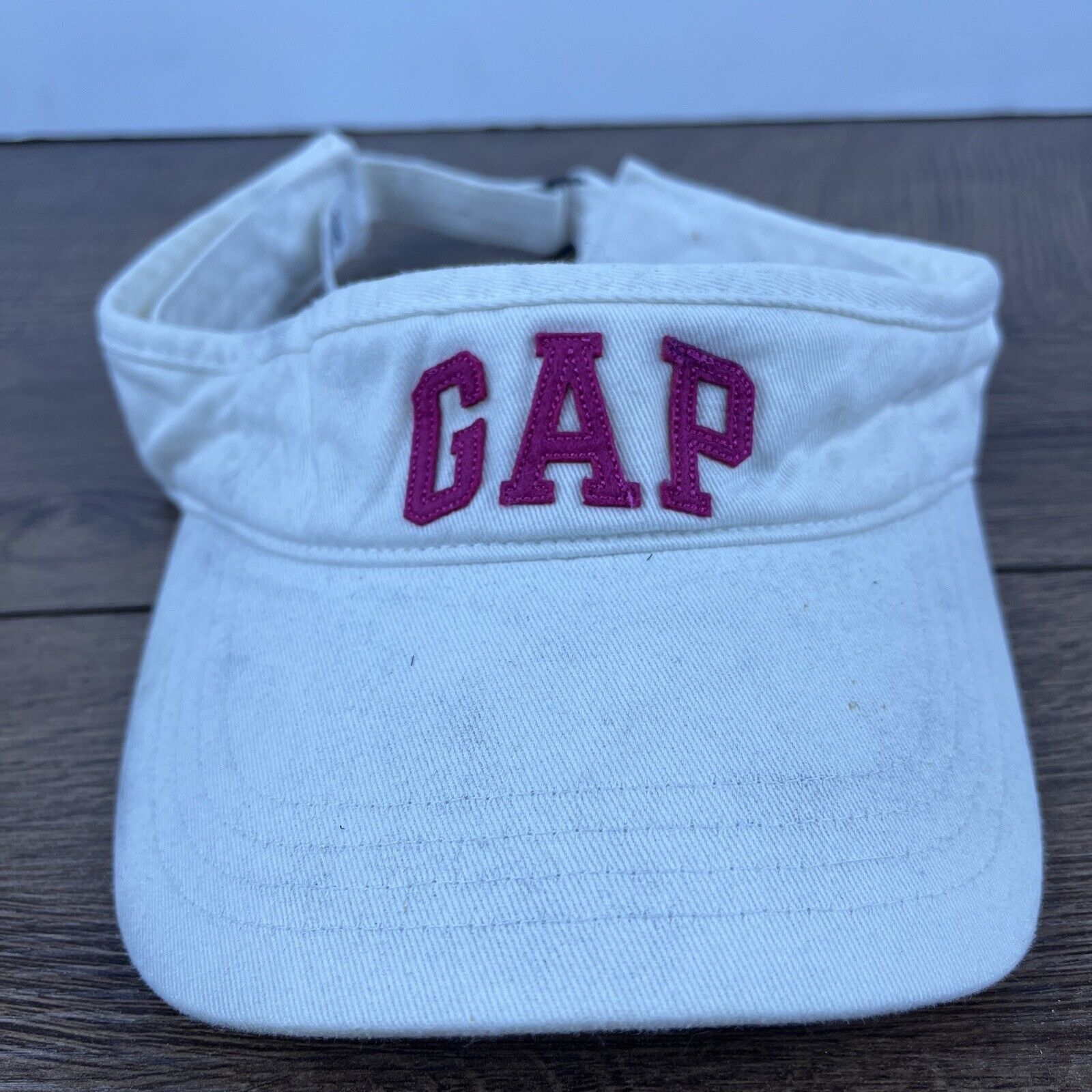 Gap GAP Visor Gap White Hat Adjustable Adult Size Hat White Cap Size ONE SIZE - 1 Thumbnail