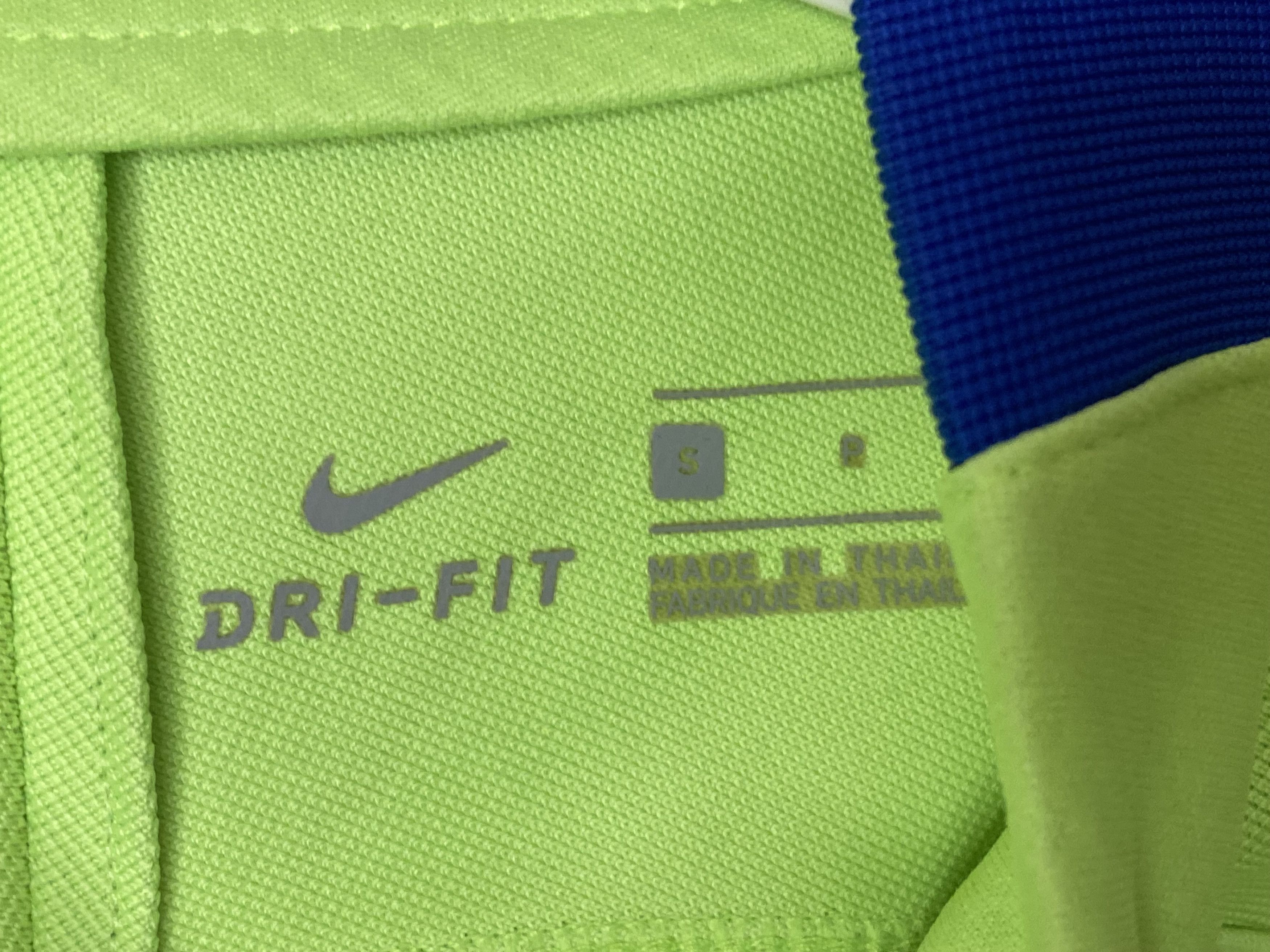 Nike BARCELONA 2017 TRAINING SWEATER FOOTBALL SHIRT SOCCER JERSEY Size US M / EU 48-50 / 2 - 5 Thumbnail