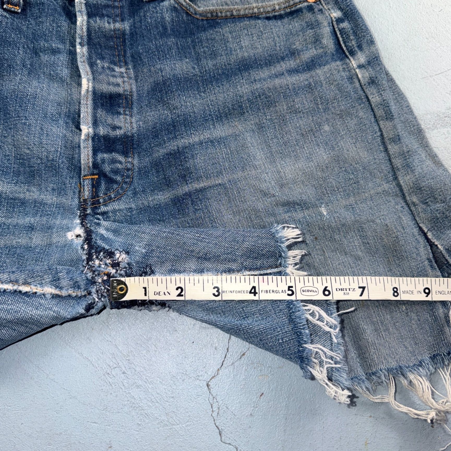 Levi's VINTAGE Levi's 501 Jeans 31x5 Light Wash Blue Denim Straight Classic USA 70s 80s Distressed Men Size US 31 - 6 Thumbnail