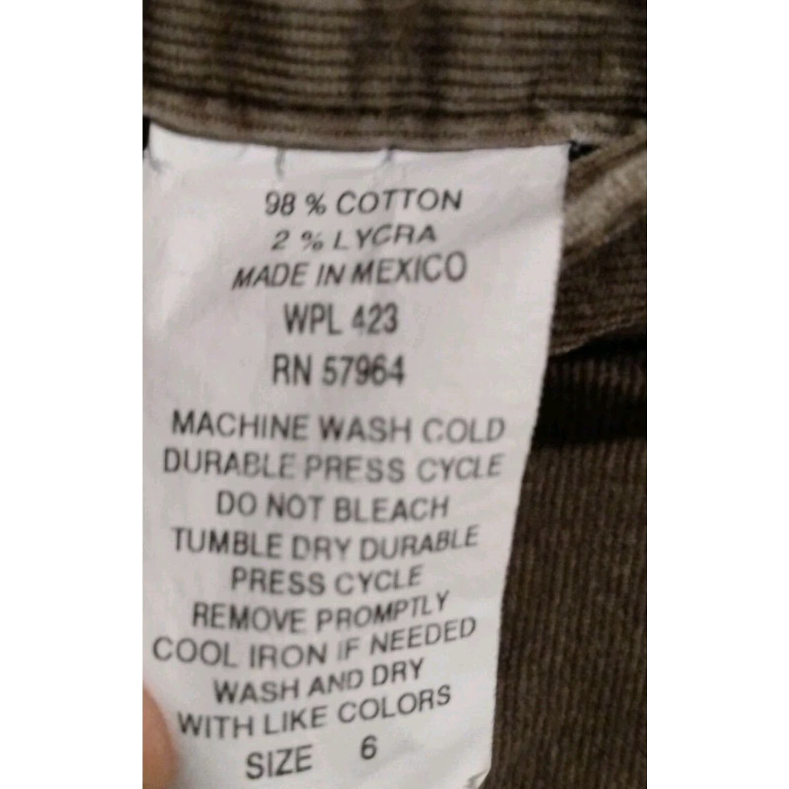 Dockers VINTAGE Dockers Pants stretch SZ. 6-28" X 29" BROWN CASUAL CORDUROY Size 28" / US 6 / IT 42 - 7 Thumbnail