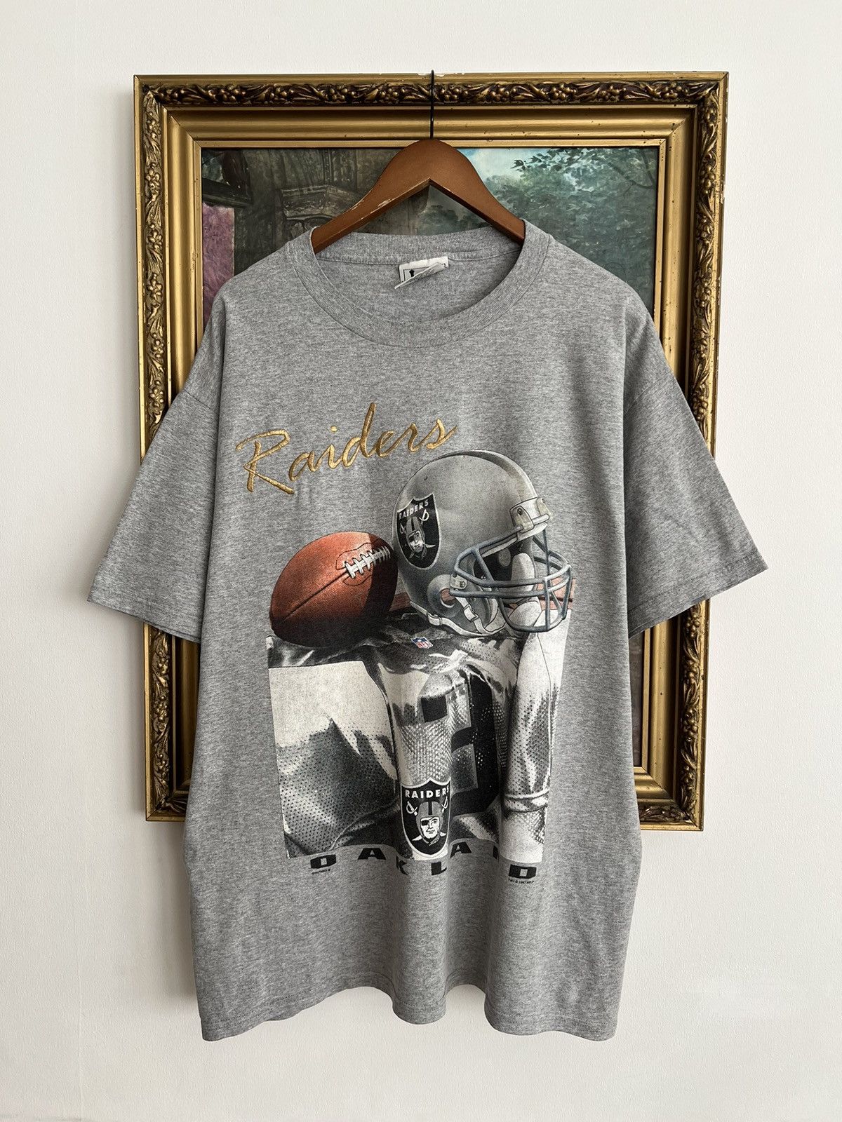 Vintage Vintage 1997 Oakland Raiders LA Los Angeles NFL T-shirt Size US XL / EU 56 / 4 - 1 Thumbnail