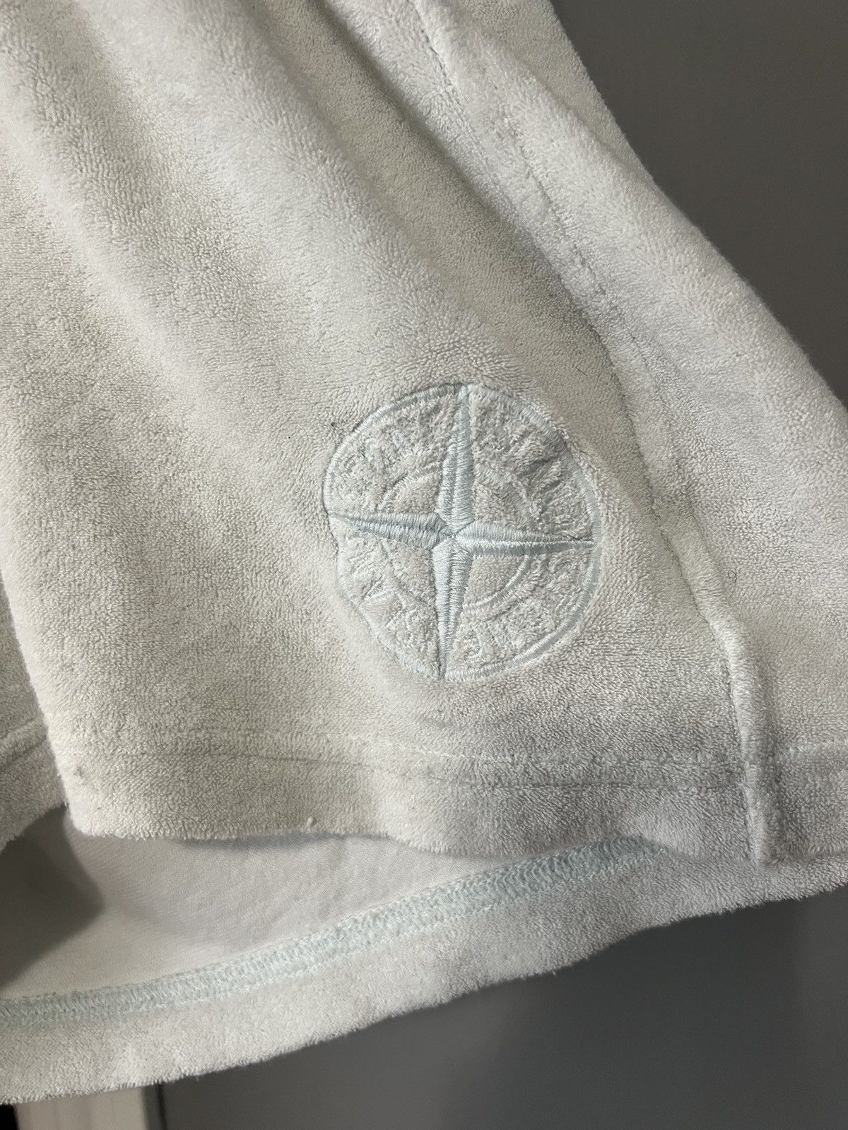 Stone Island Stone Island Shorts Size US 34 / EU 50 - 2 Thumbnail