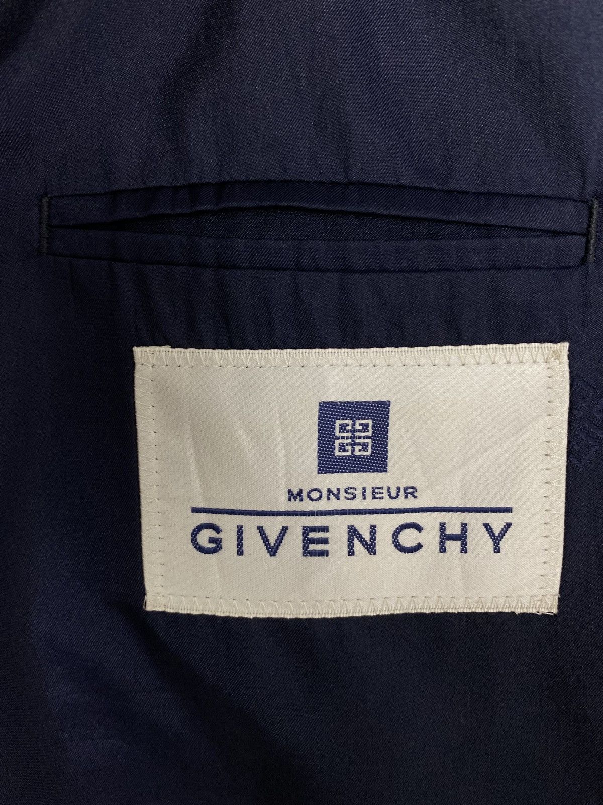 Givenchy Rare‼️ Vintage Givenchy Checked Blazer Made in Japan Size US M / EU 48-50 / 2 - 6 Thumbnail
