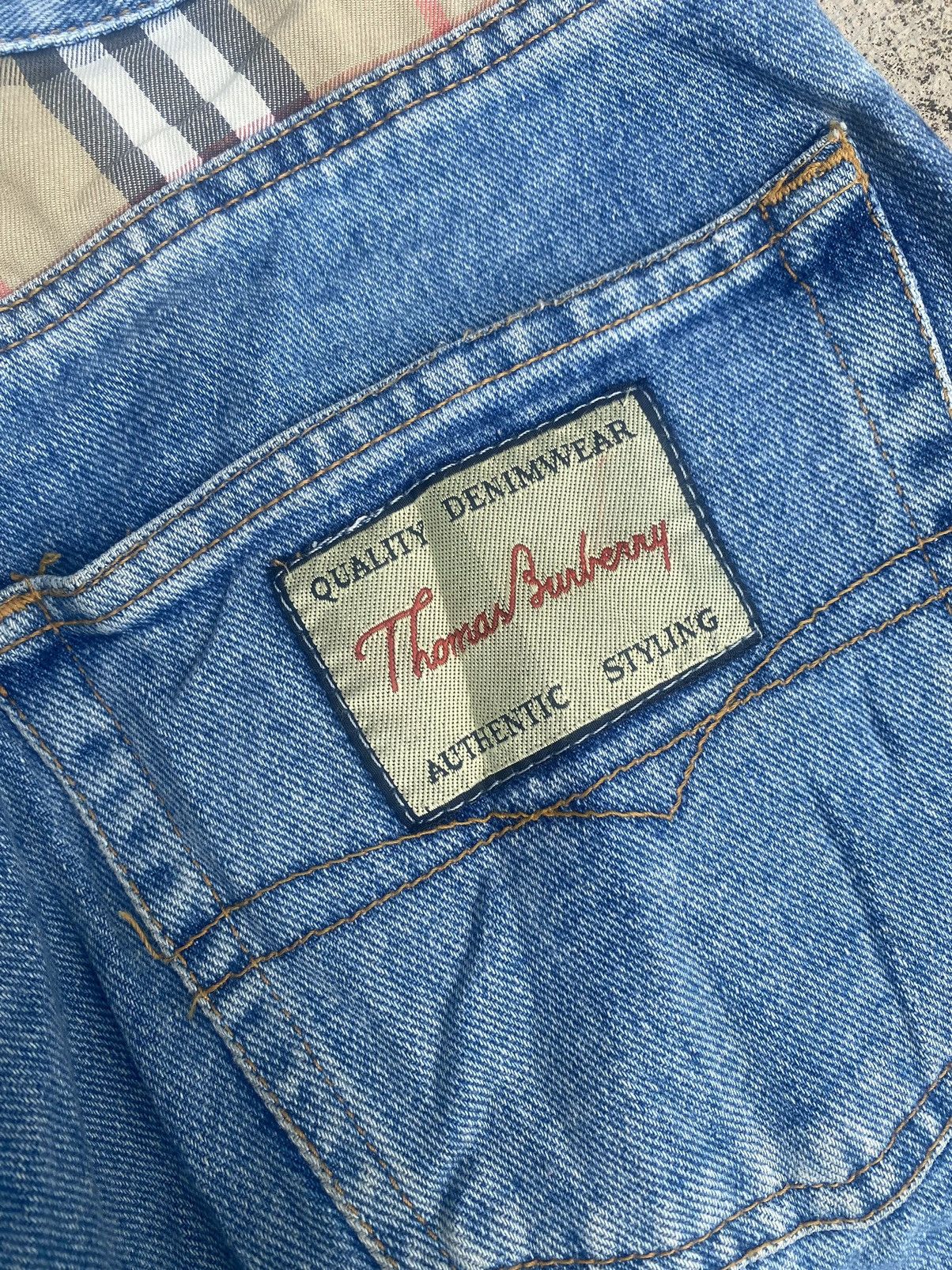 Burberry × Designer × Vintage Vintage Thomas Burberry Loose Wide Leg Jeans Size US 29 - 21 Thumbnail