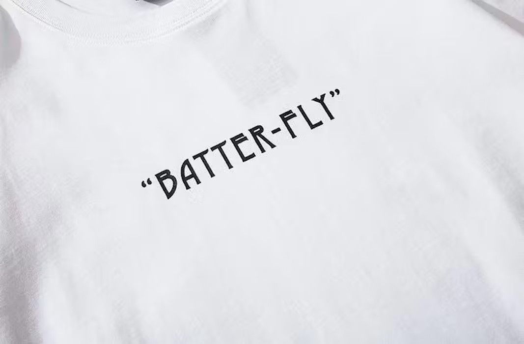 Japanese Brand Butterfly Graphic White T Shirt Size US L / EU 52-54 / 3 - 7 Thumbnail