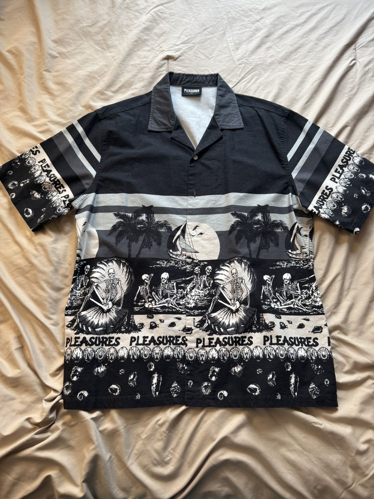 Pleasures Pleasures Skeleton Beach Vacation Shirt Size US L / EU 52-54 / 3 - 1 Thumbnail