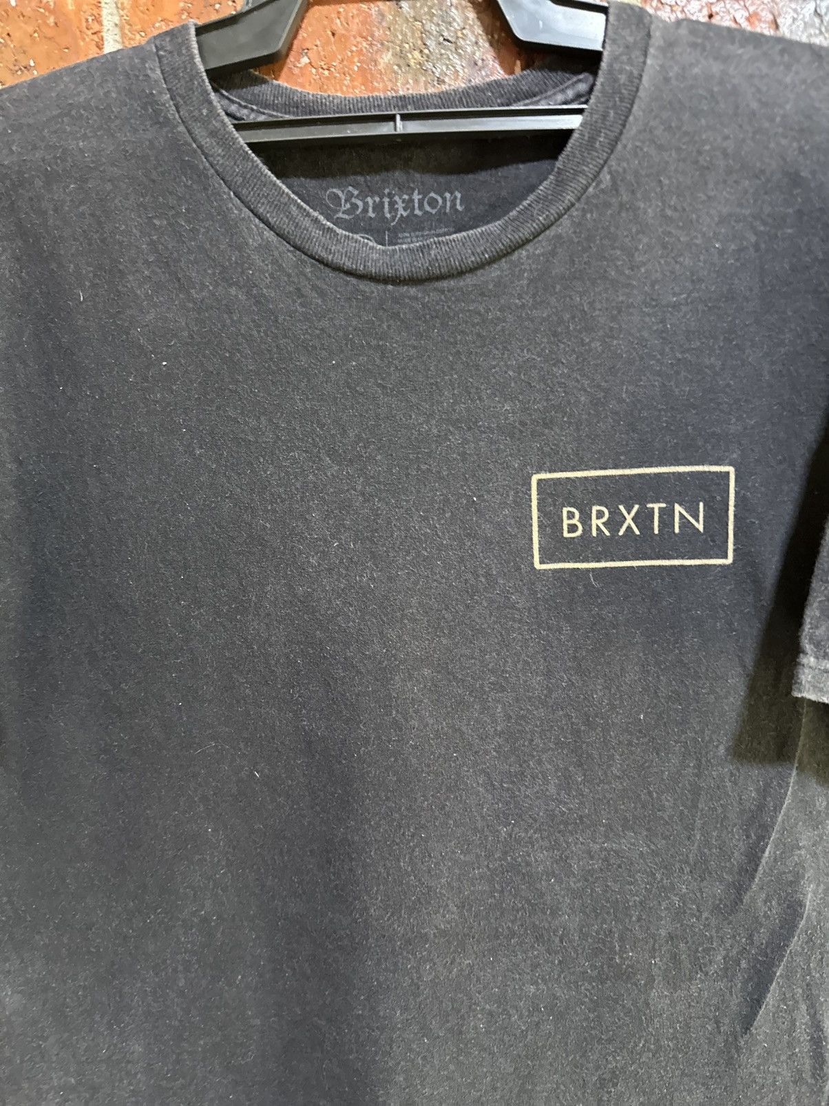 Brixton Thrashed Vintage Brixton Skateboard Box Logo Faded Tee Size US L / EU 52-54 / 3 - 3 Thumbnail
