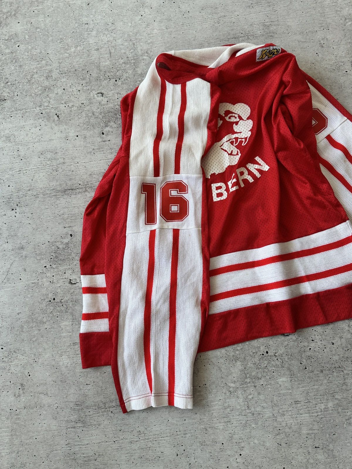 Other Vintage Yvette SBG Bern Ice Hockey Jersey White Bear Logo Size US XL / EU 56 / 4 - 13 Thumbnail