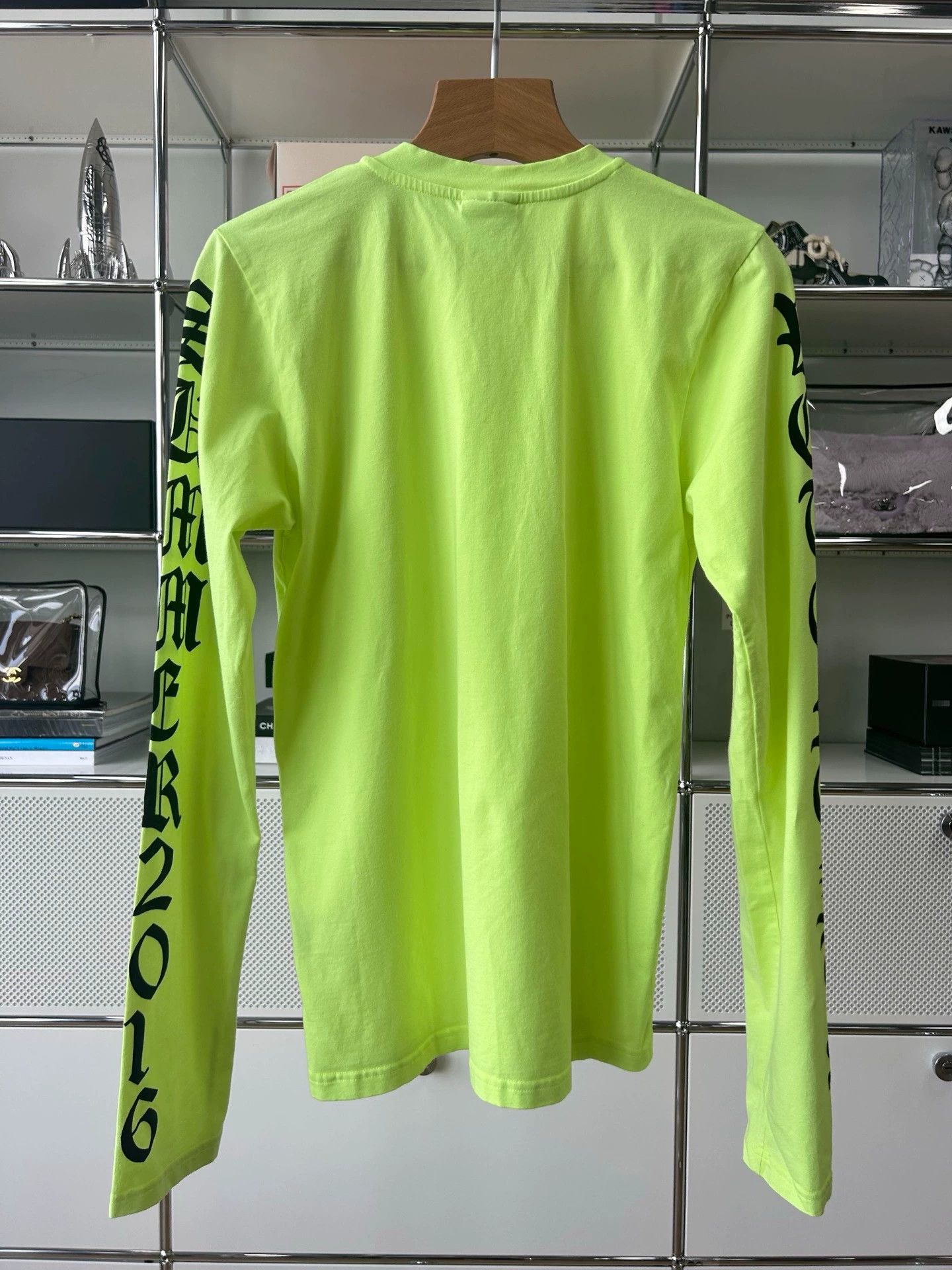Vetements Vetements 16ss Fluorescent Green Long-Sleeve T-Shirt - dmc Size US M / EU 48-50 / 2 - 1 Thumbnail