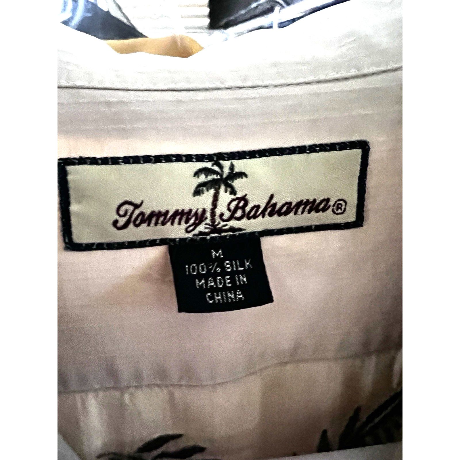 Tommy Bahama Tommy Bahama Vintage Embroider Silk Button Shirt M Pocket Size US M / EU 48-50 / 2 - 9 Thumbnail