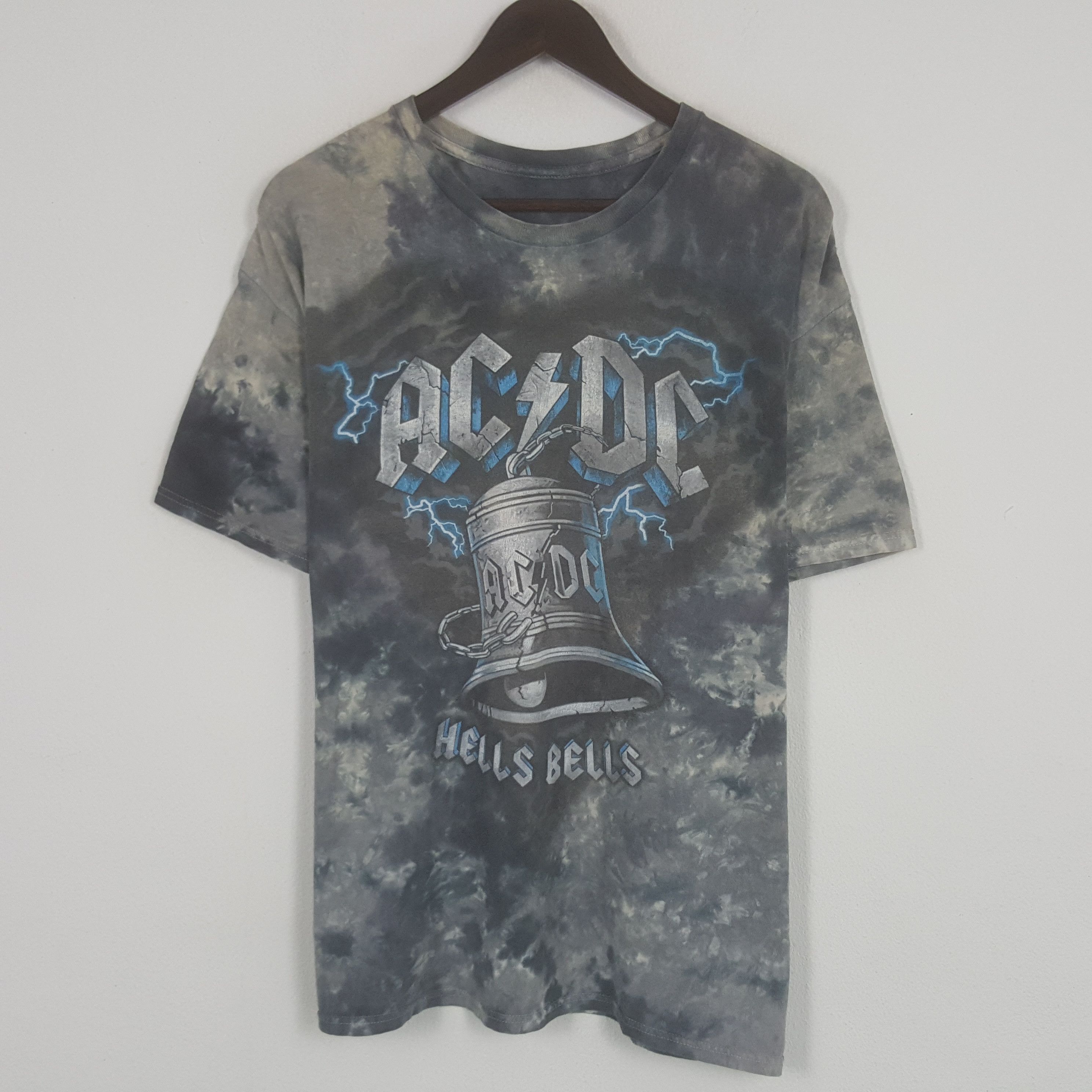 Band Tees × Hells Bells × Vintage Vintage ACDC Hells Bells Tshirt Size US XL / EU 56 / 4 - 1 Thumbnail